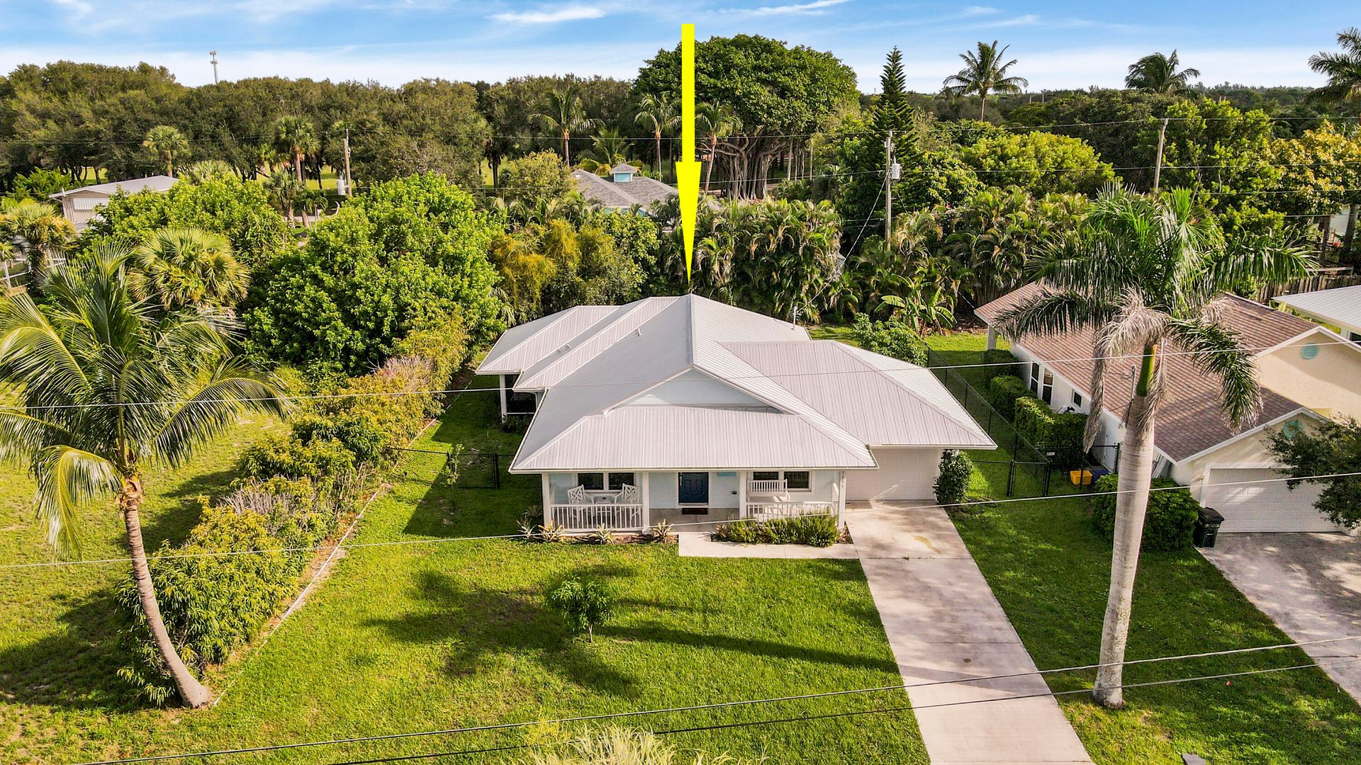 House in Hobe Sound, Florida 11701454