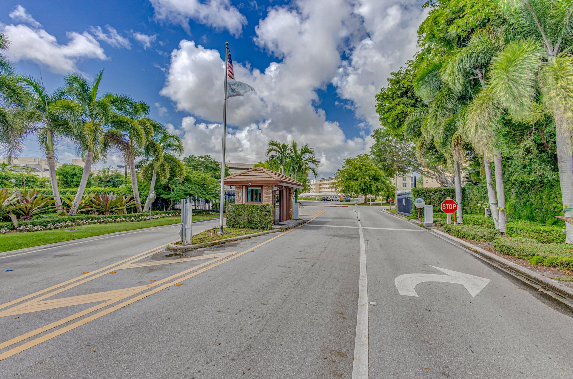 सम्मिलित में Lake Worth, Florida 11702010