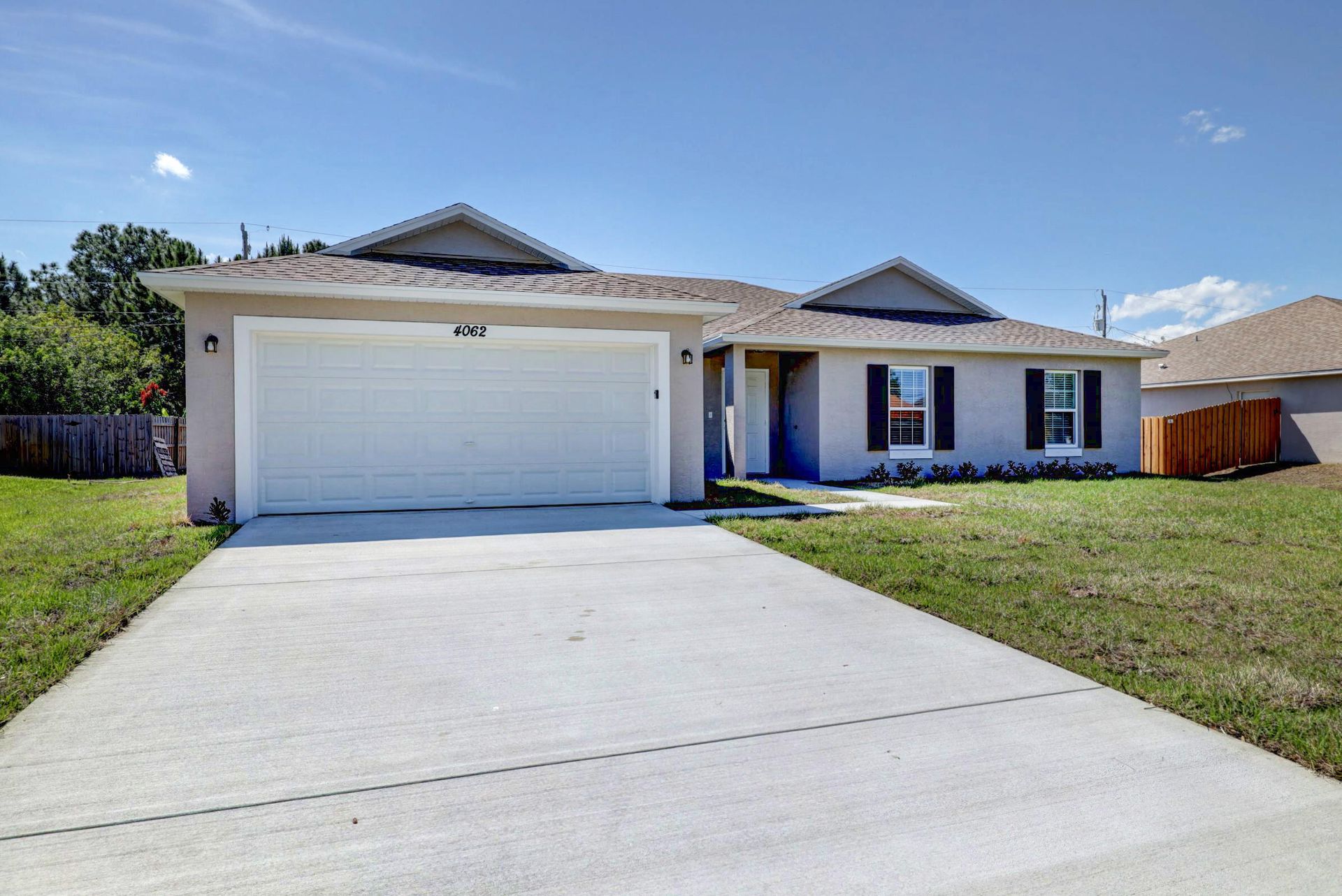 House in Port St. Lucie, Florida 11702973