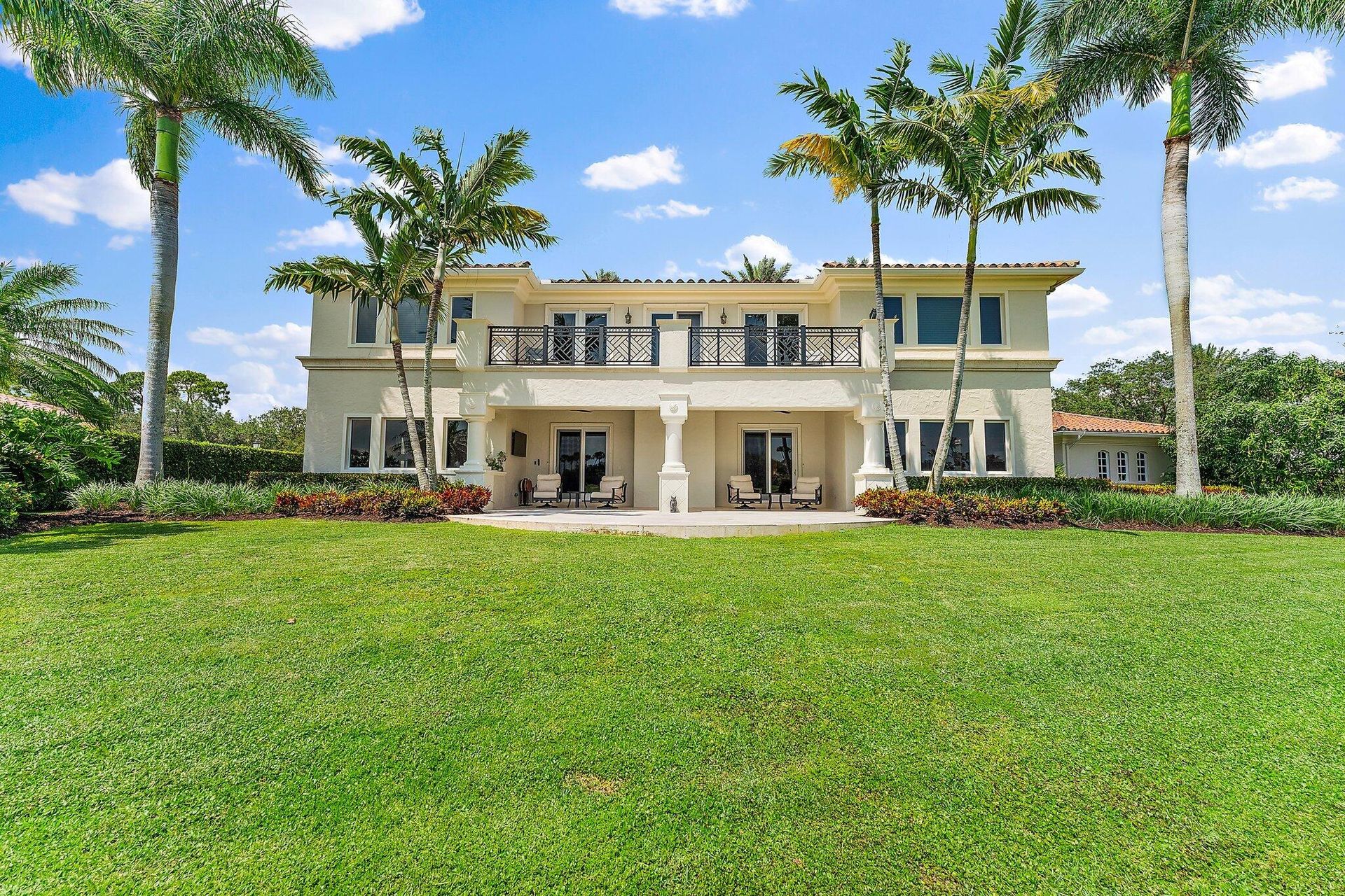 House in Palm Beach Gardens, Florida 11702980