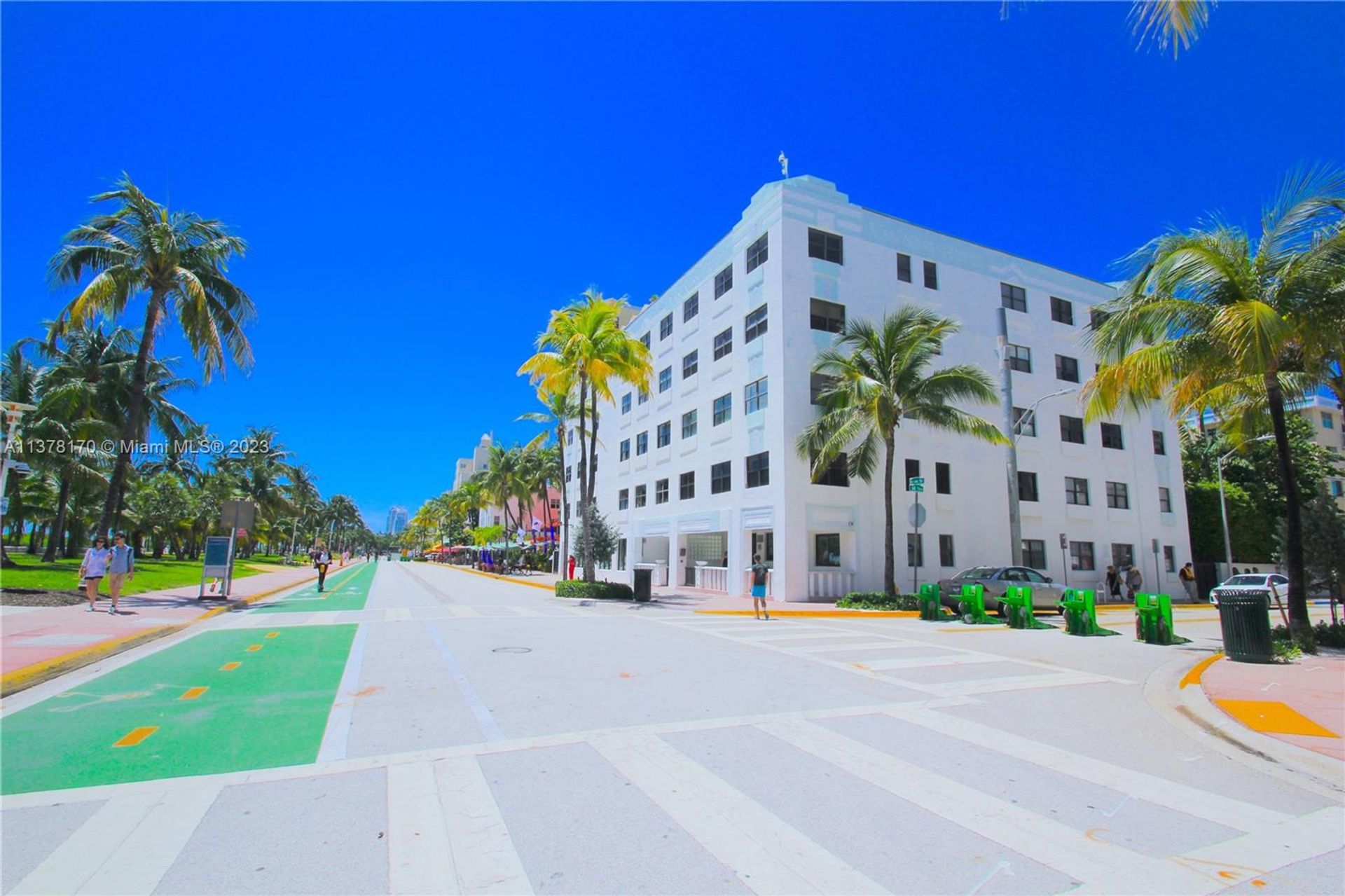 Residential in Miami Beach, Florida 11702997