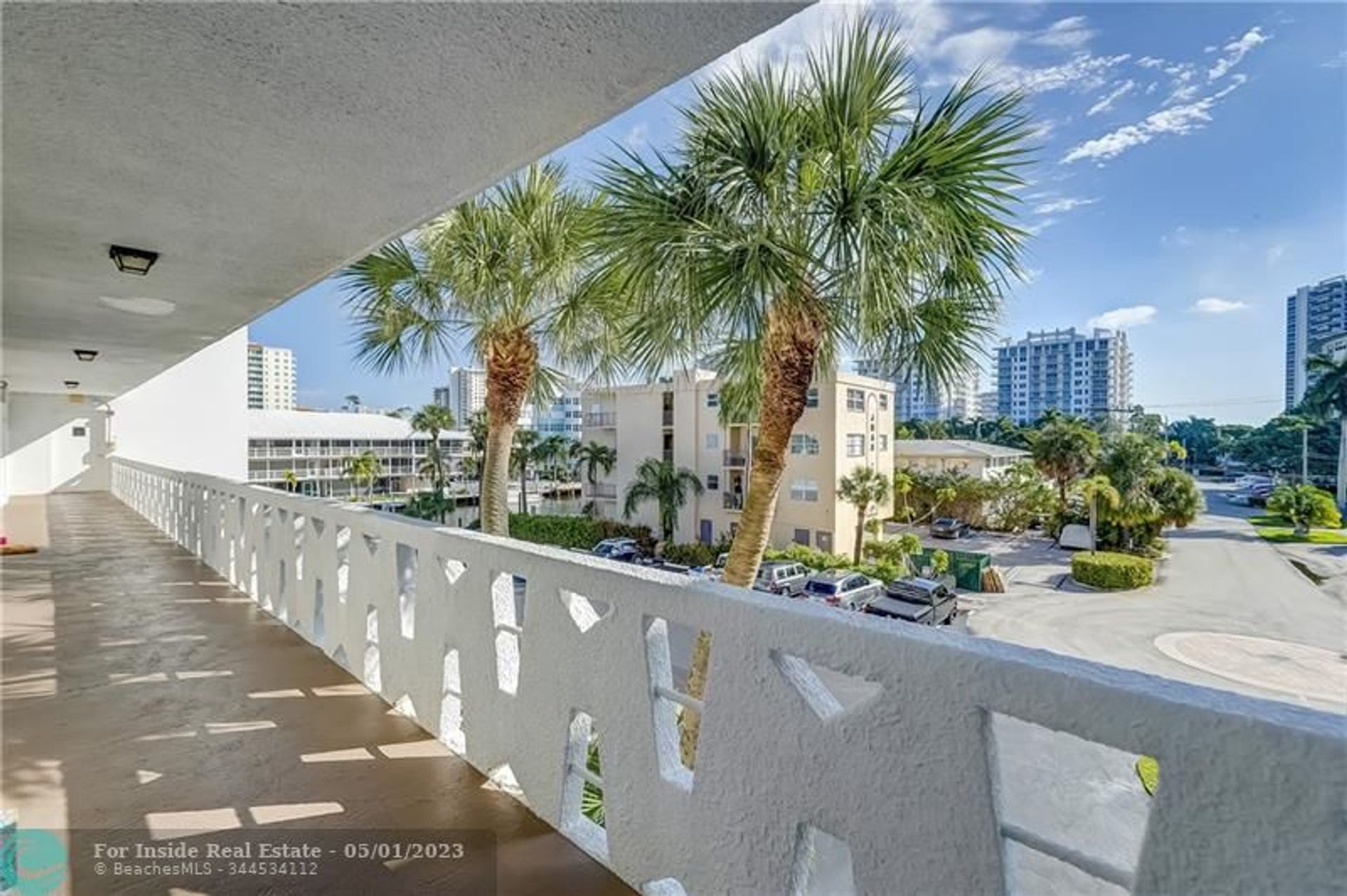 Condominium in Soroka Shores, Florida 11703005