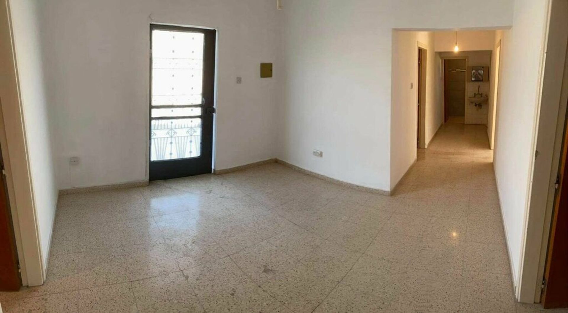 Casa nel Troulloi, Larnaca 11703113