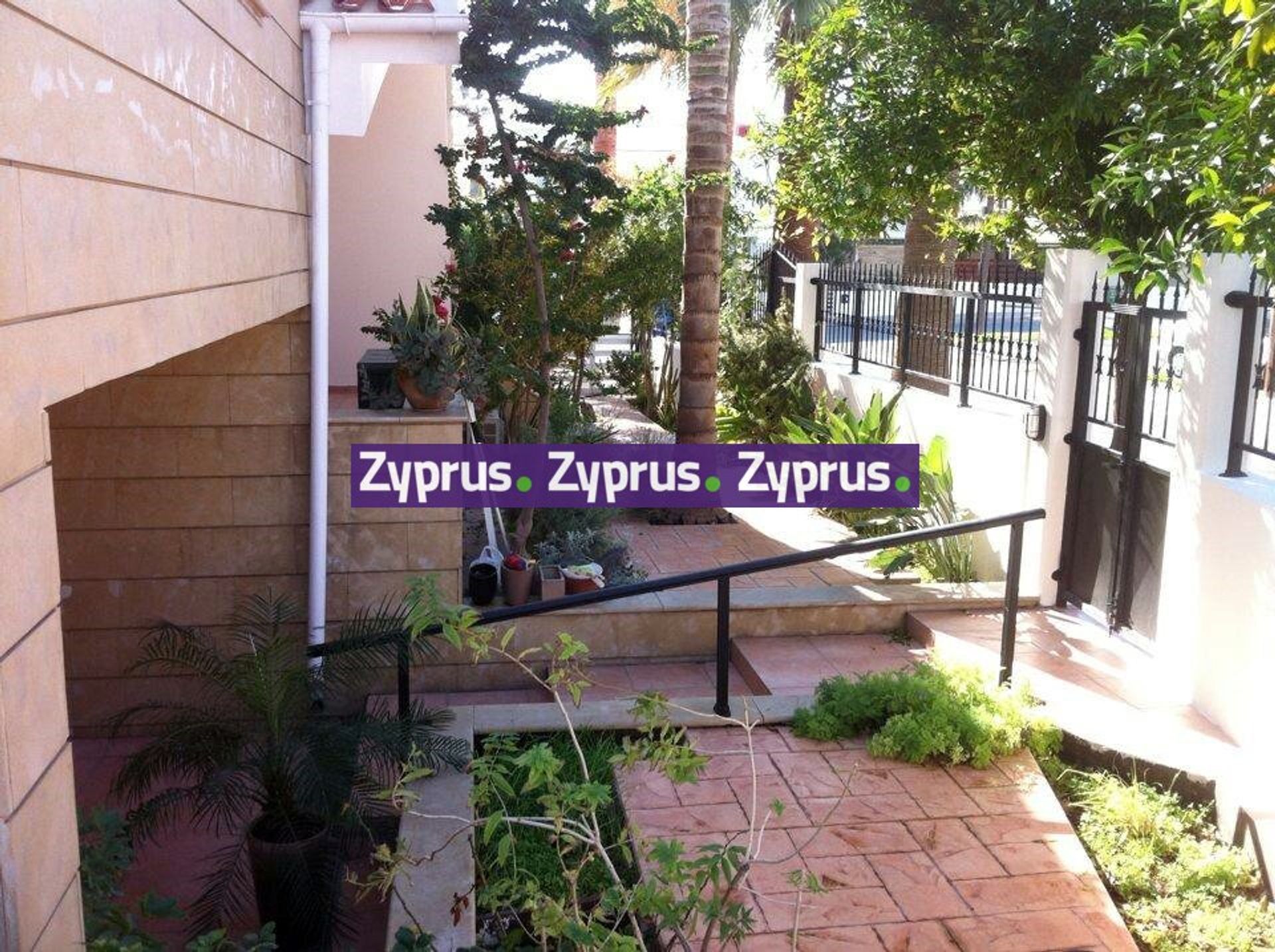 Rumah di Aradippou, Larnaca 11703140