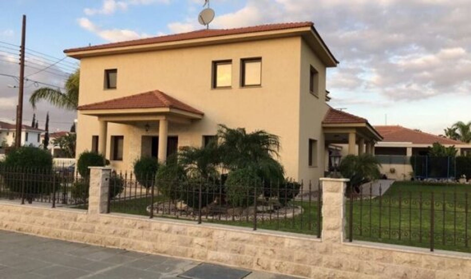 rumah dalam Aradippou, Larnaca 11703151