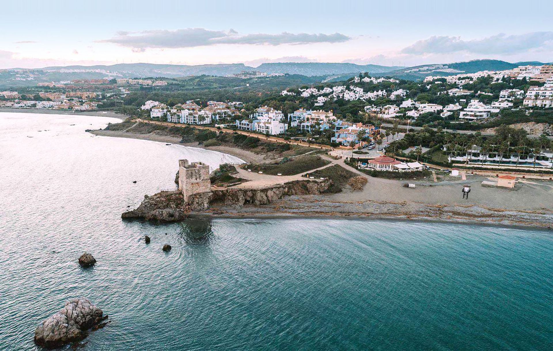 Condominium in Casares, Andalusia 11703841