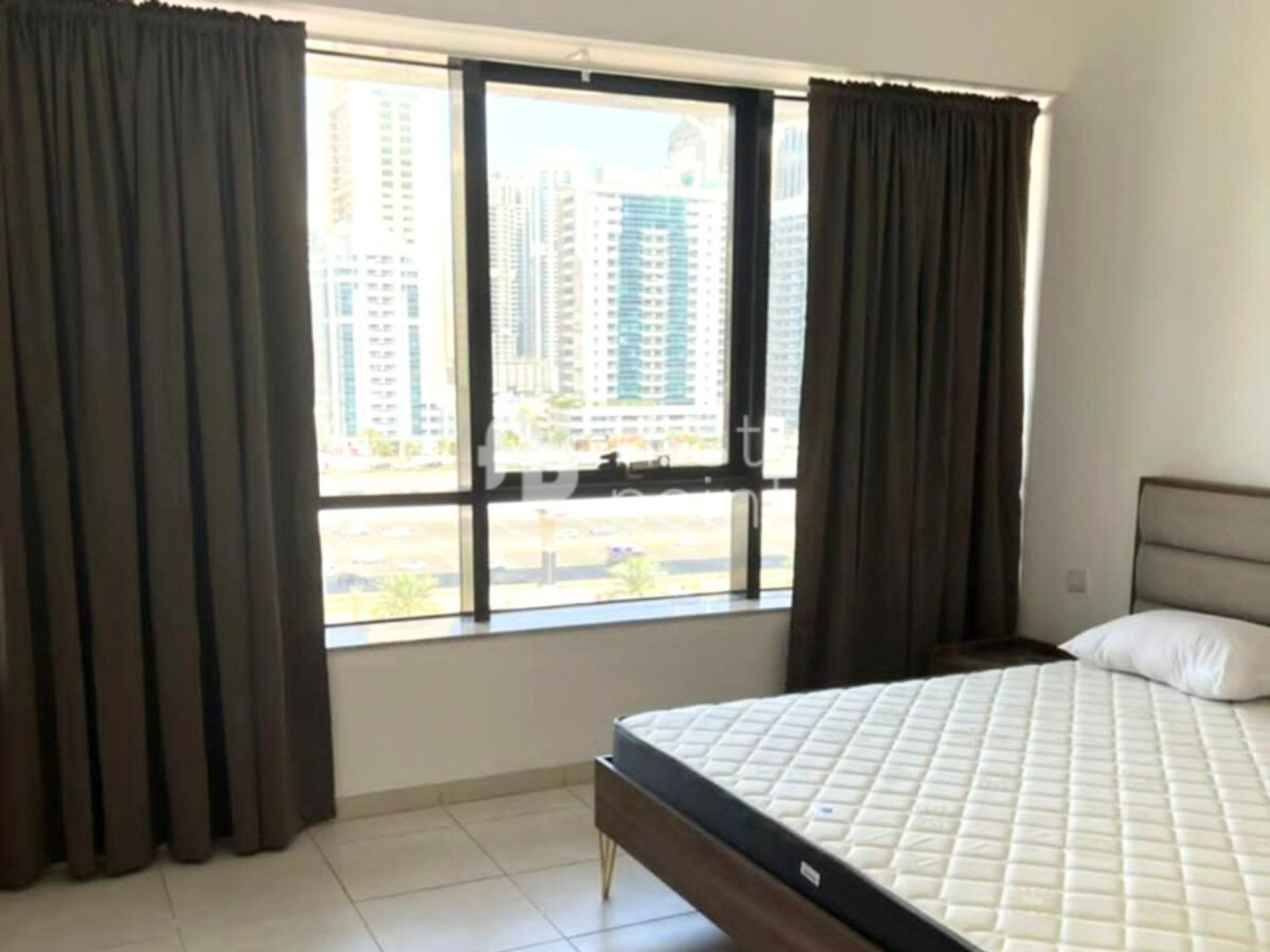 Condominium in Dubai, Dubayy 11703895