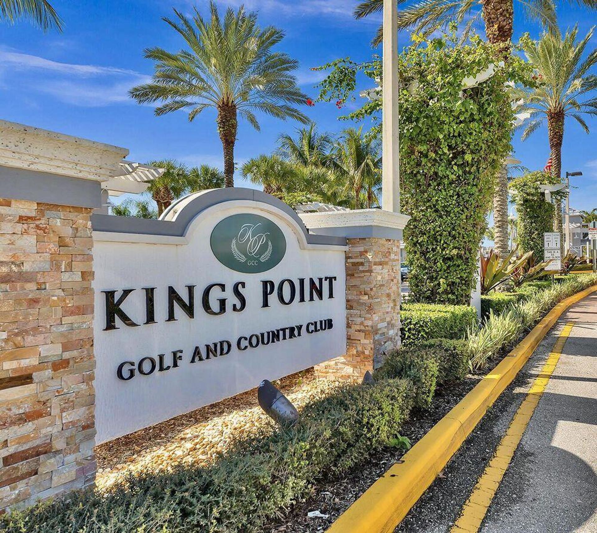 Condominium in Kings Point, Florida 11704479