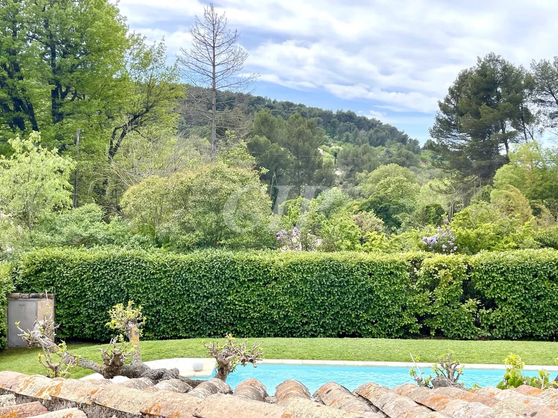 casa no Aix-en-Provence, Bouches-du-Rhône 11704501