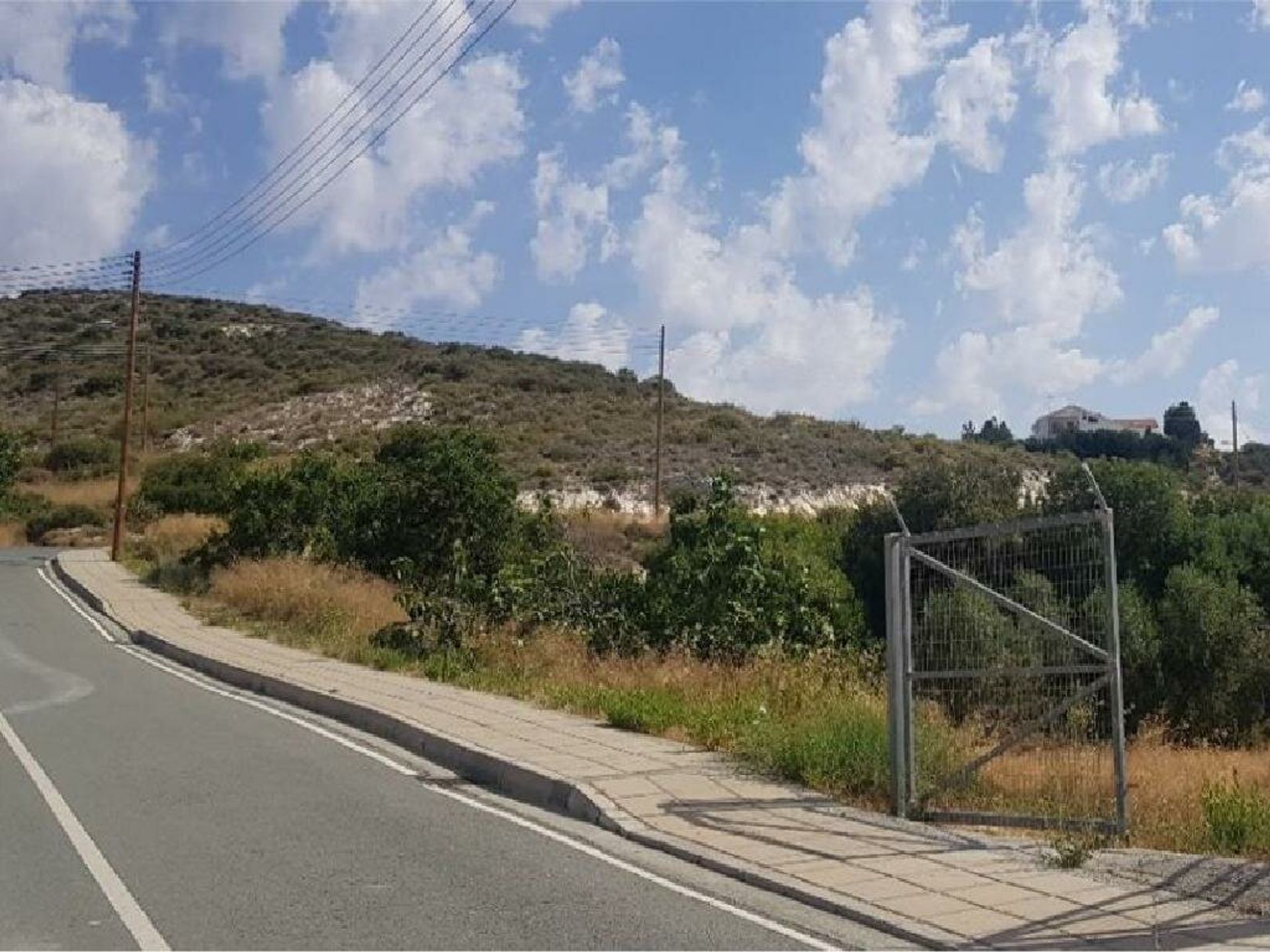 Terre dans Pano Léfkara, Larnaka 11704757