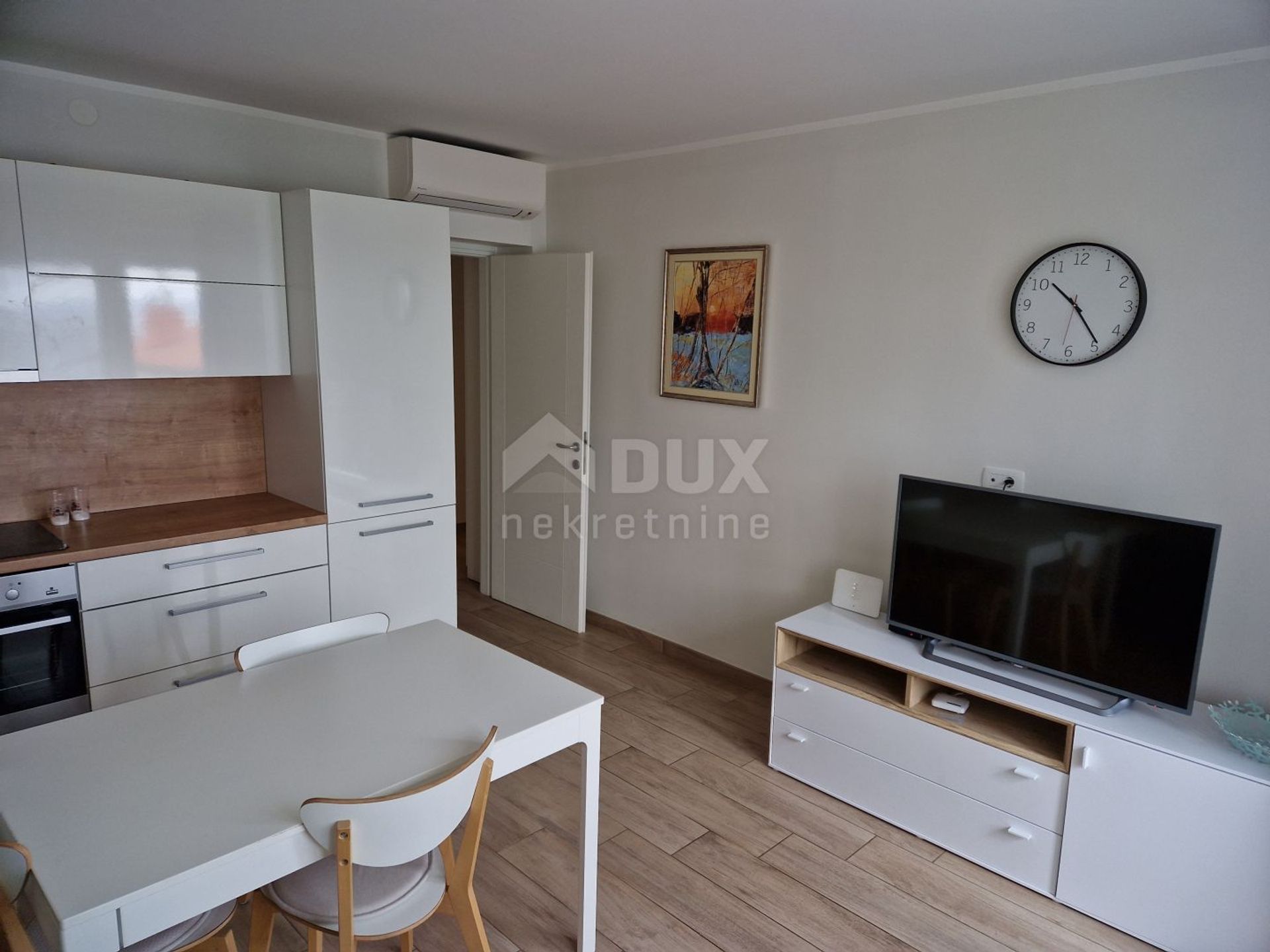 Condominio en Podvezica, Primorsko-Goranska Županija 11705223