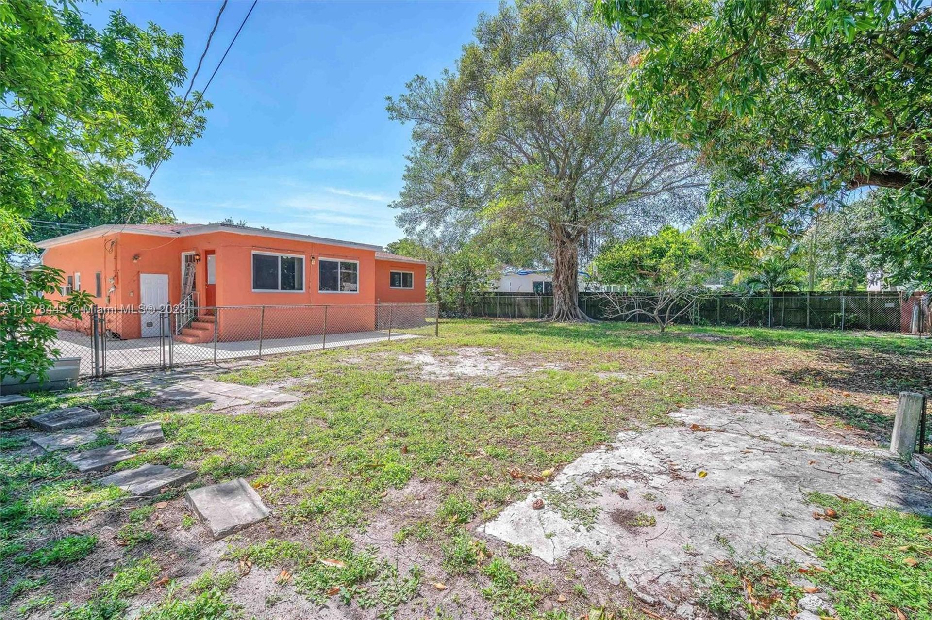 rumah dalam Miami, Florida 11705872