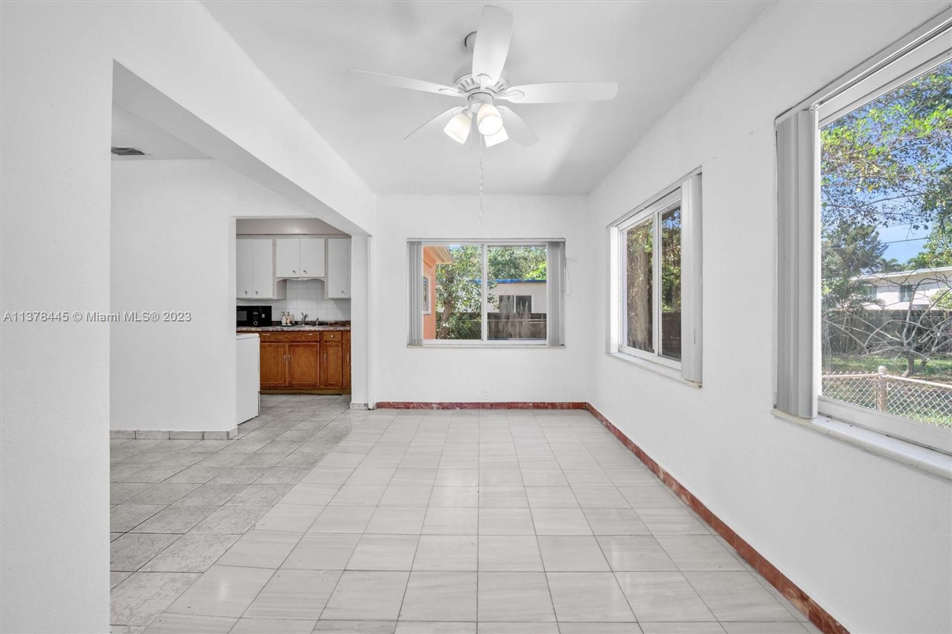 House in Miami, Florida 11705872