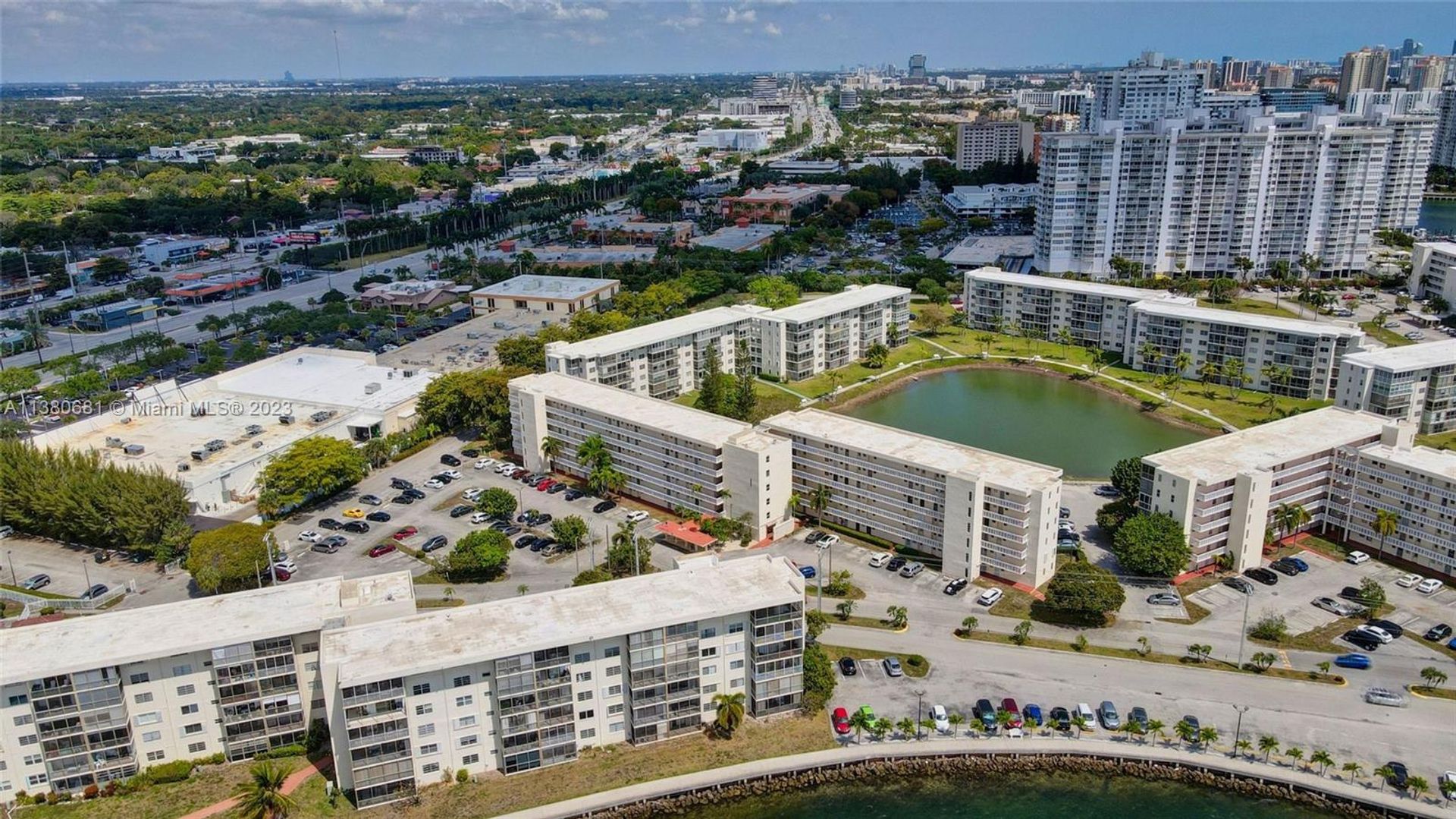 Condominio en Aventura, Florida 11705880