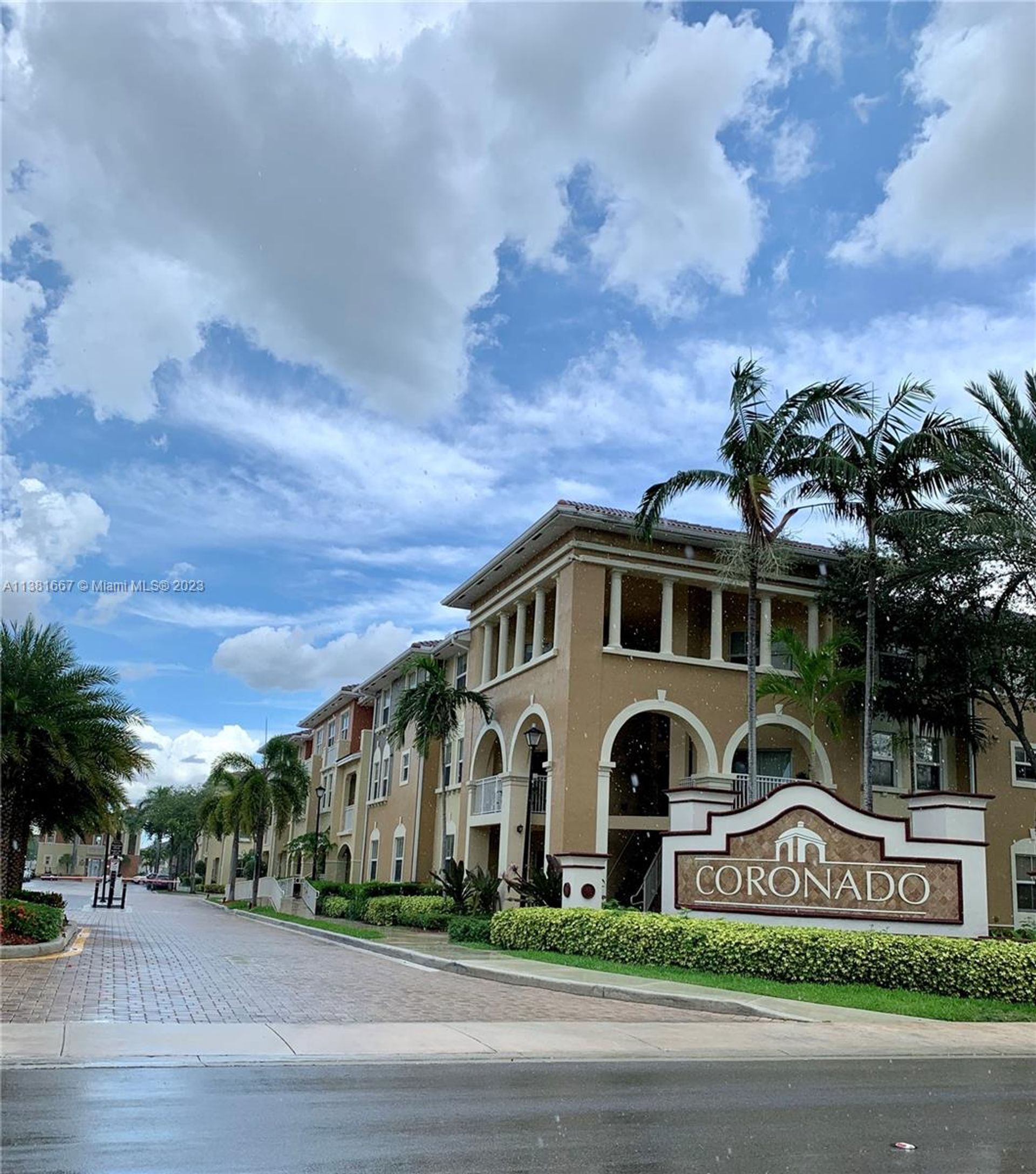 Condominium dans Doral, Florida 11705881