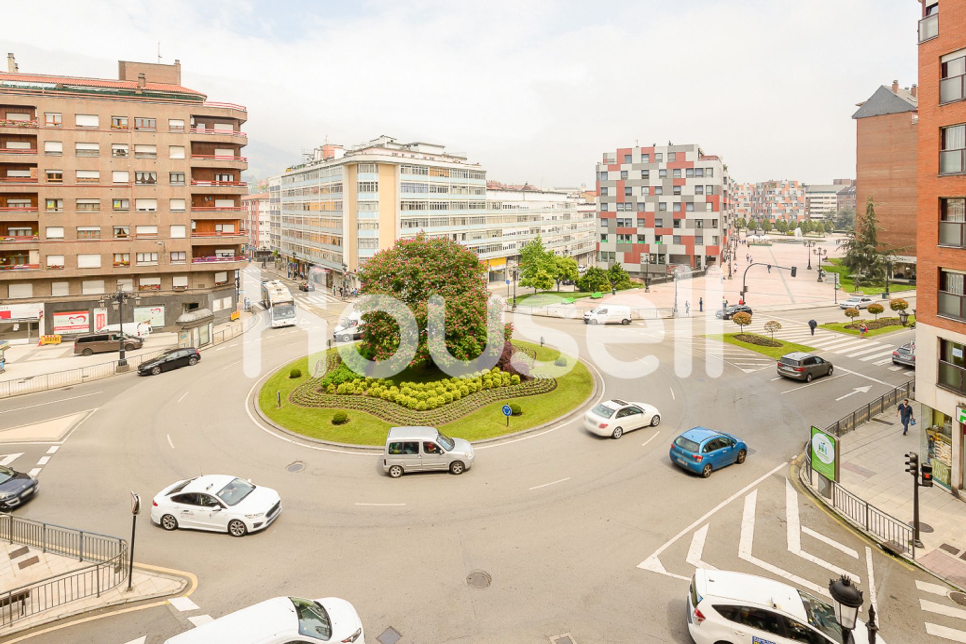 Condominium dans Oviedo, Principado de Asturias 11707476