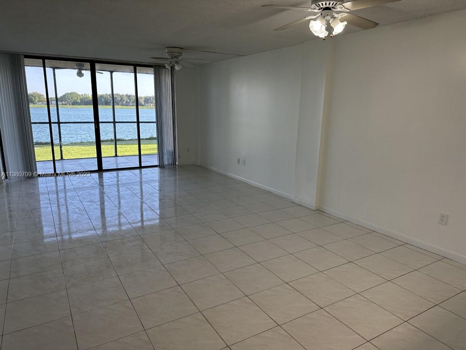 Huis in Miami, Florida 11707502