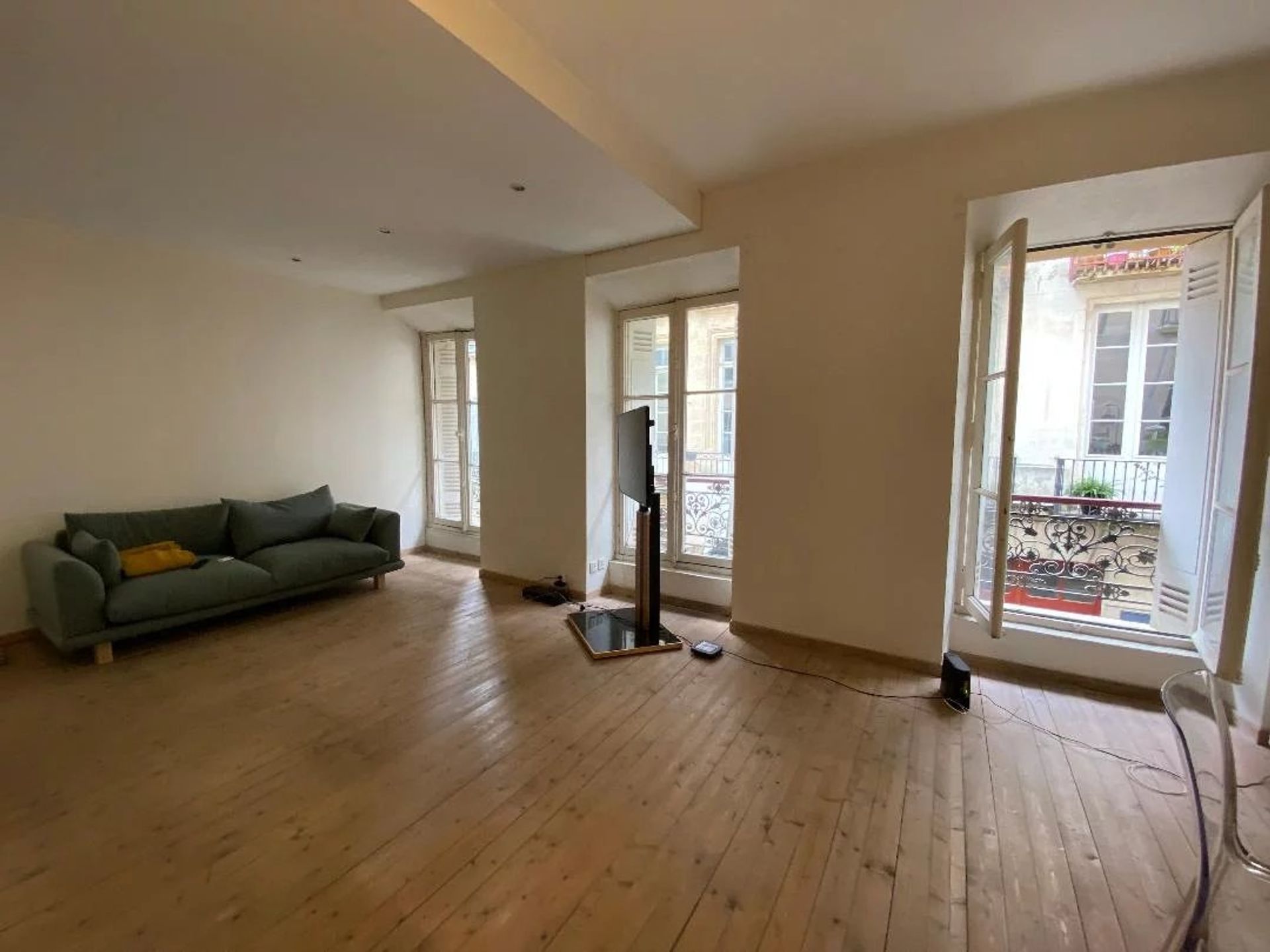 Condominium in Bordeaux, Nouvelle-Aquitaine 11707588