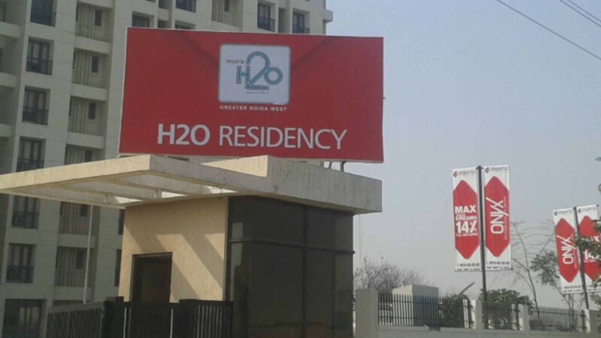 住宅 在 Ghaziabad, Greater Noida West Road 11707812