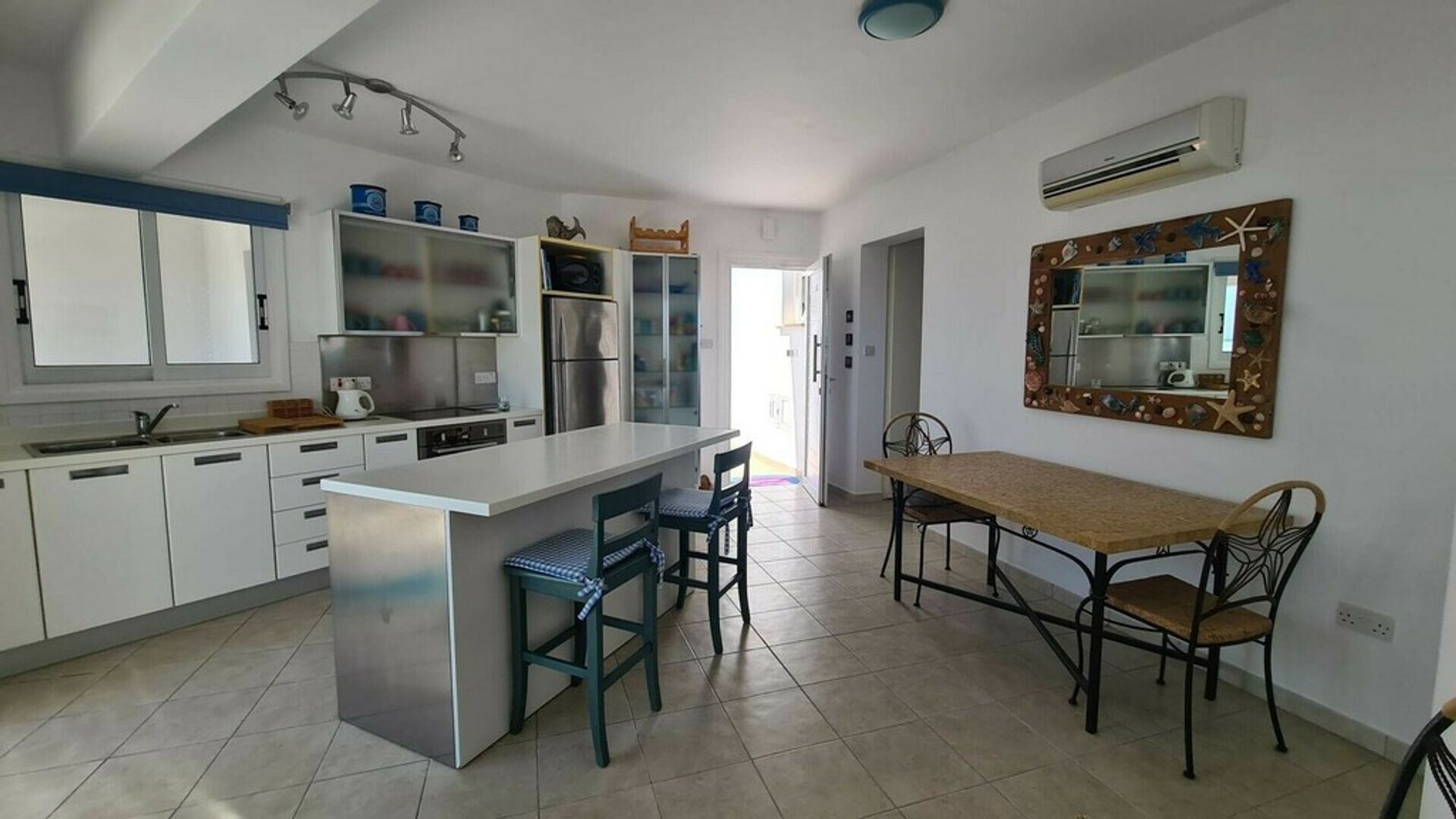 Condominium in Meneou, Larnaca 11707821