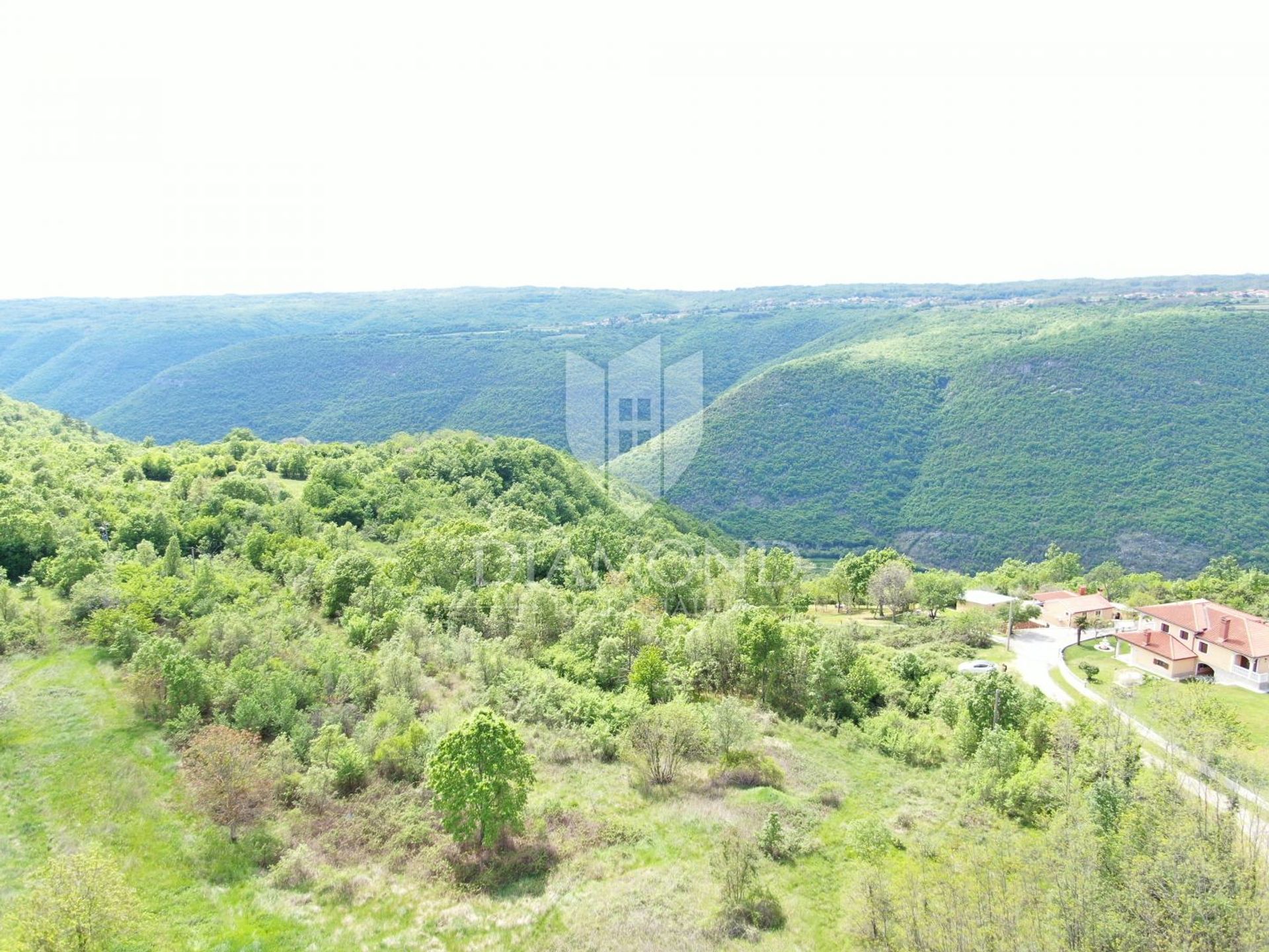 Maa sisään Labin, Istria County 11708241