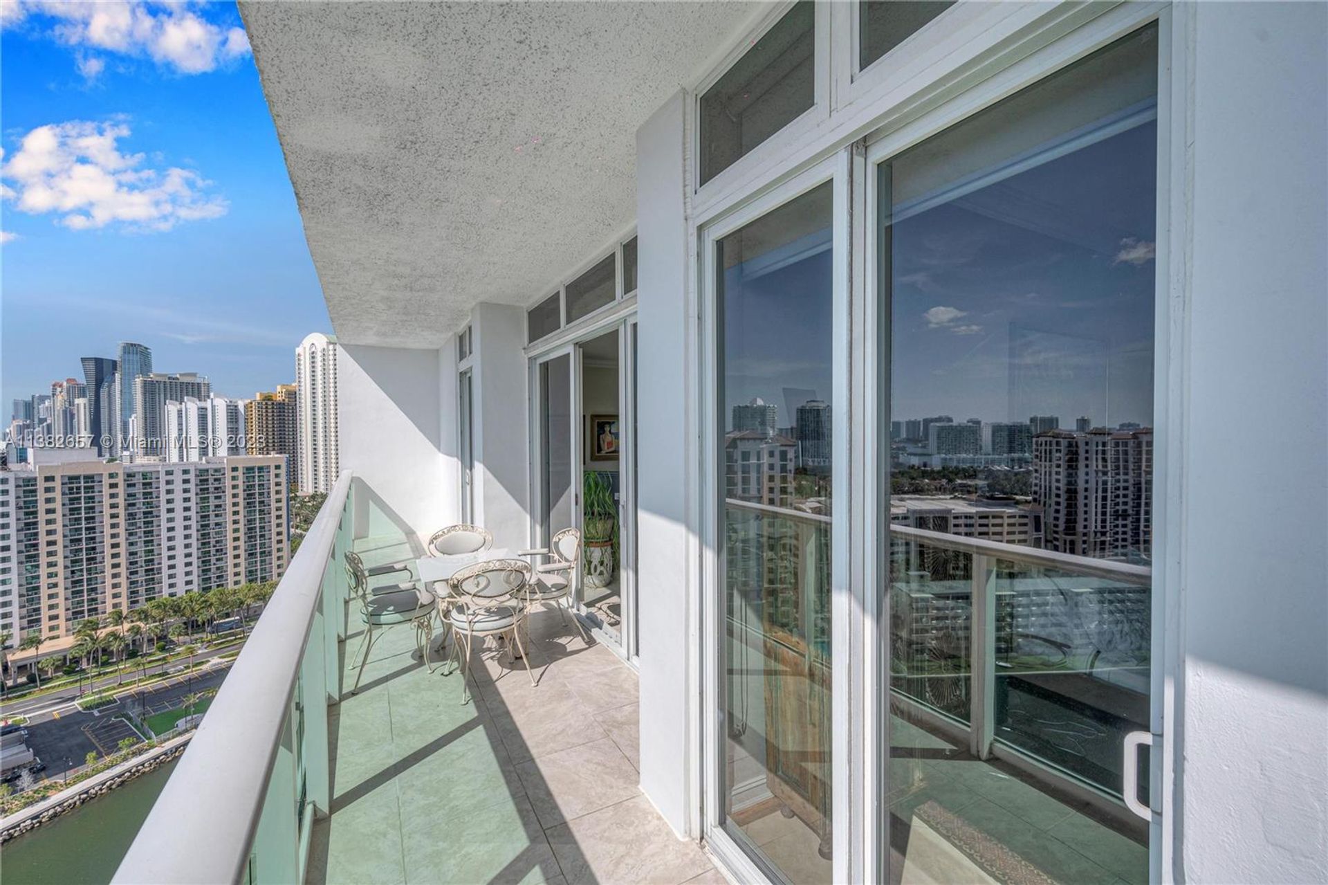 Condominio en Sunny Isles Beach, Florida 11708462