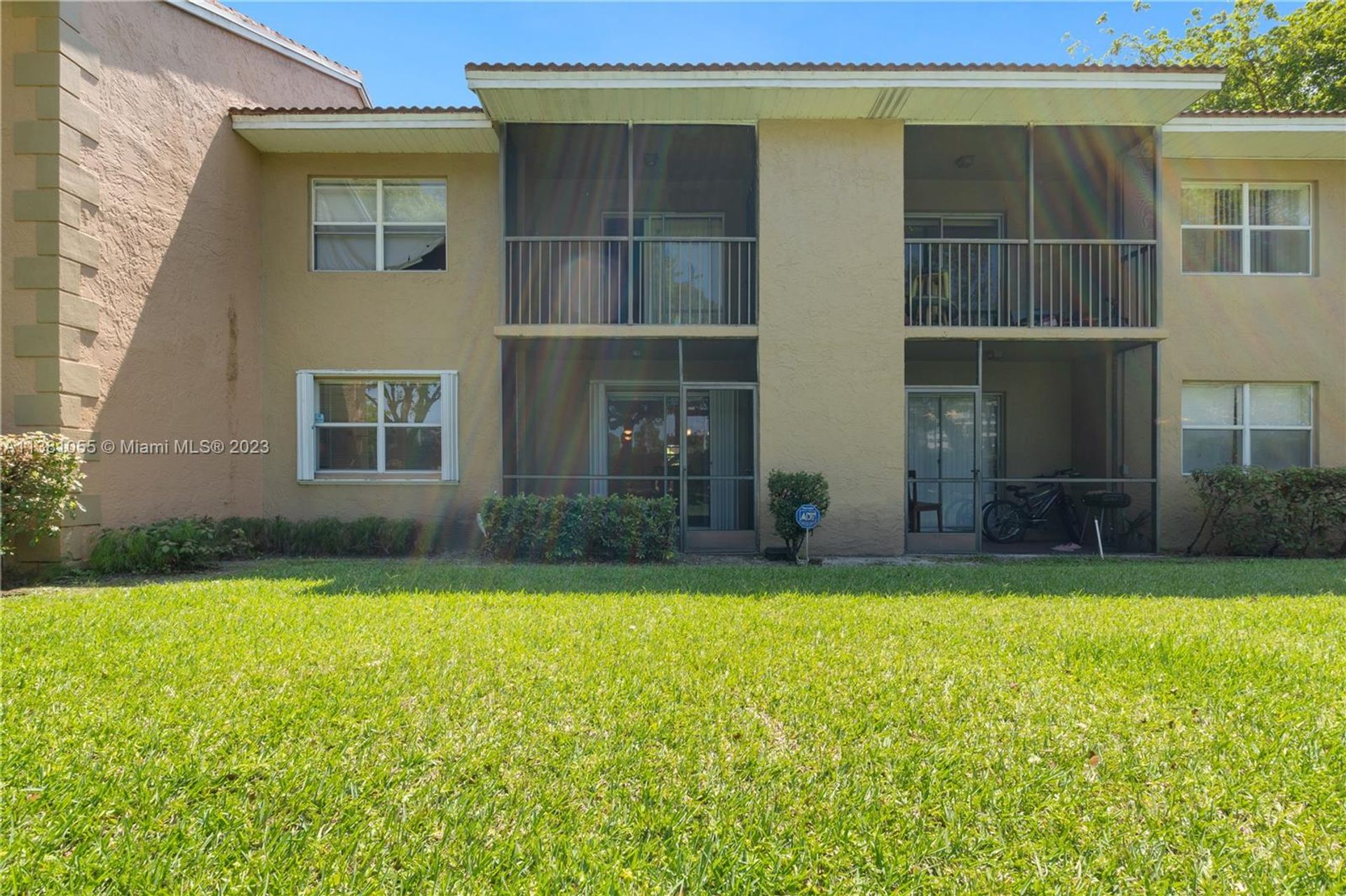 Condominio nel Pembroke Pines, Florida 11708469