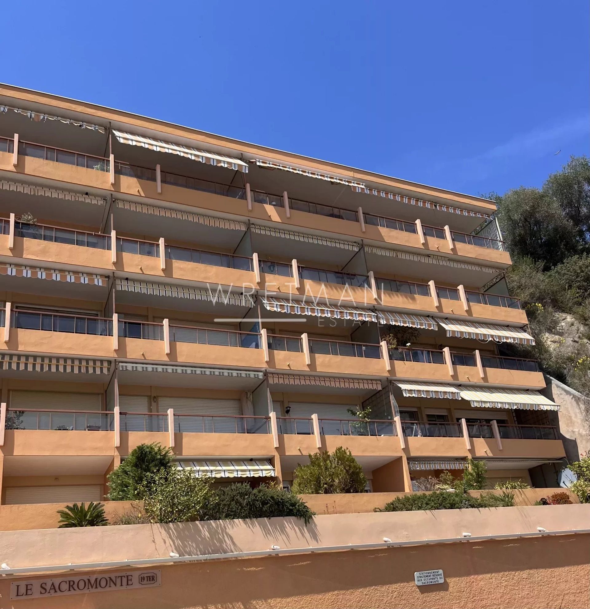 Condominio nel Menton, Alpes-Maritimes 11708496