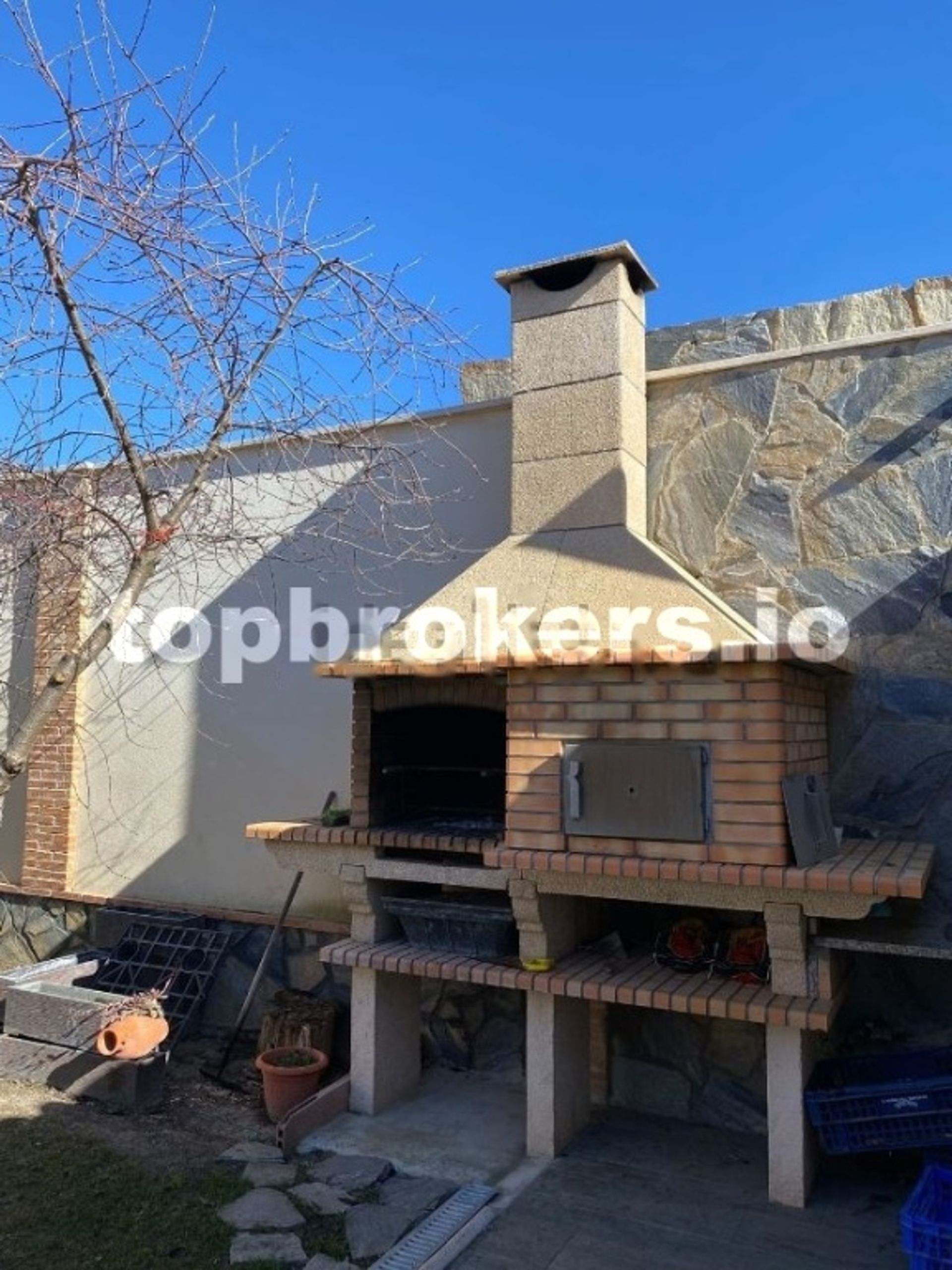 House in Las Labores, Castilla-La Mancha 11710233