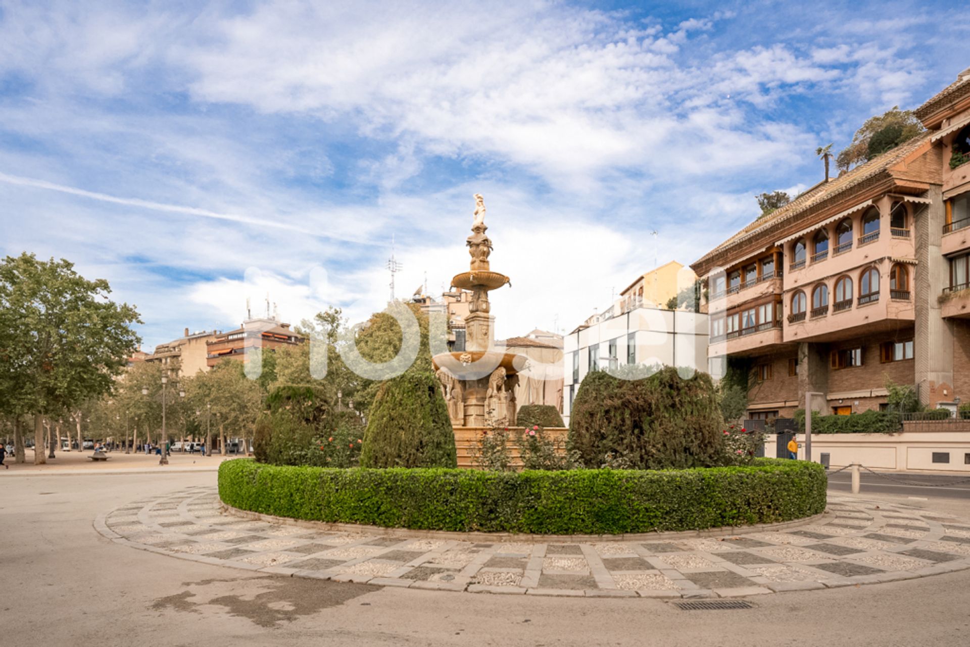 Будинок в Granada, Andalucía 11710254