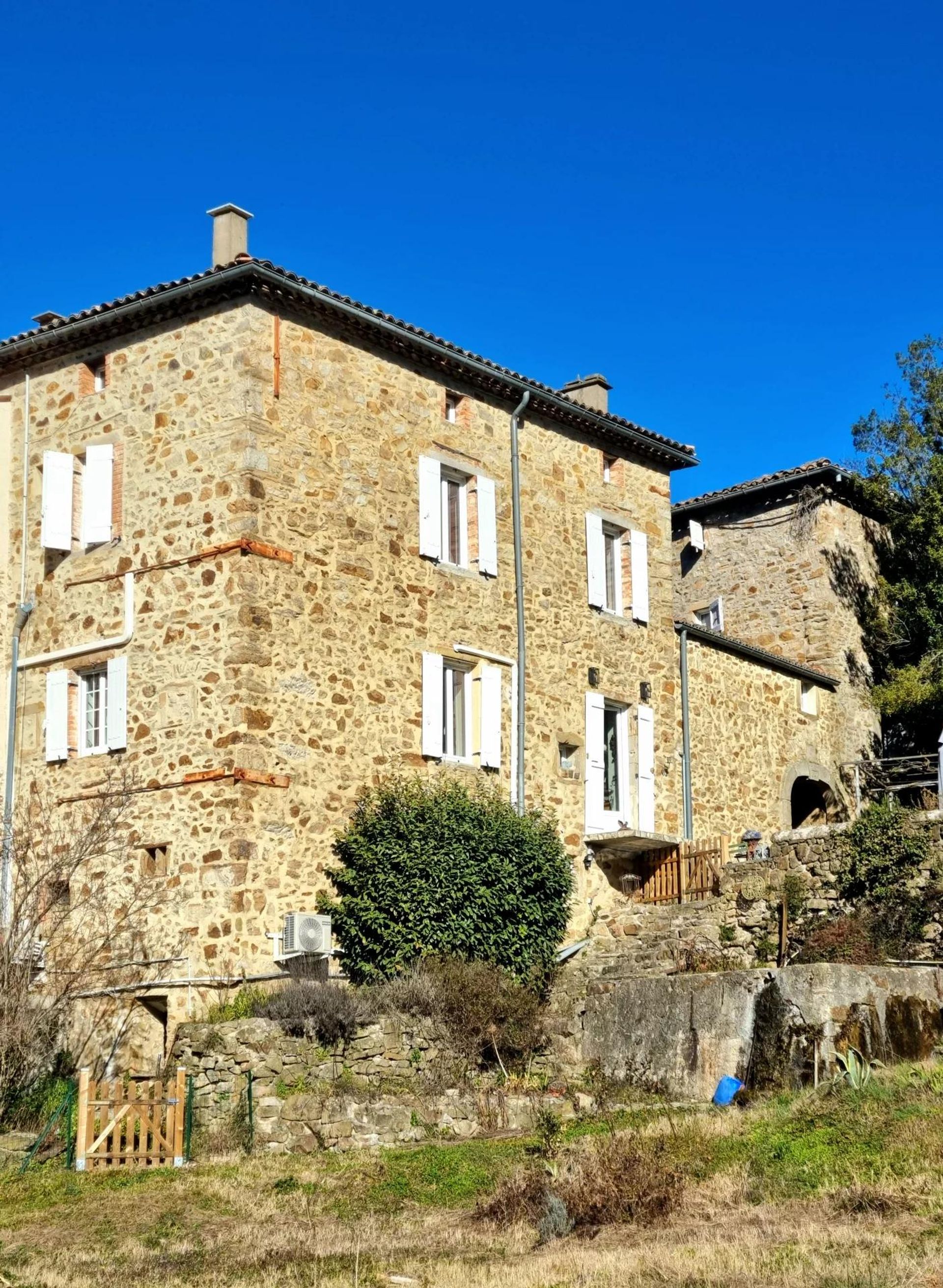 Residential in Alès, Gard 11710303