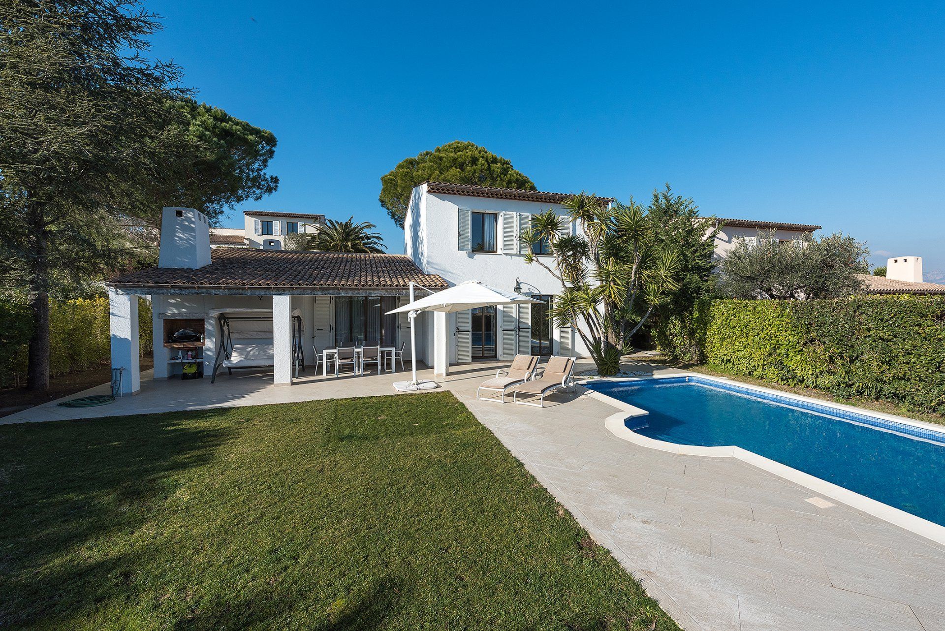 casa en Villeneuve-Loubet, Provenza-Alpes-Costa Azul 11712748