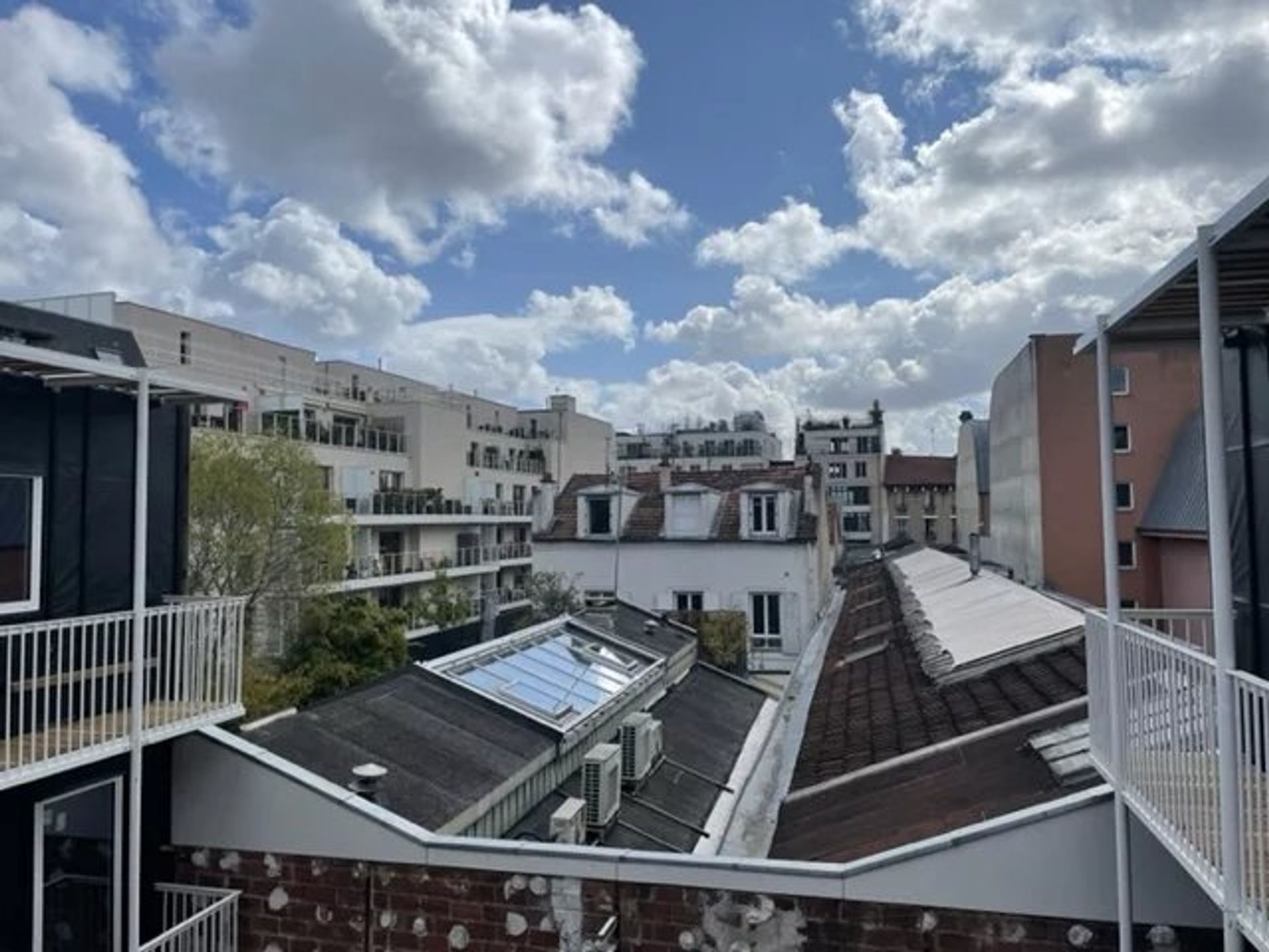 अन्य में Suresnes, Hauts-de-Seine 11713147