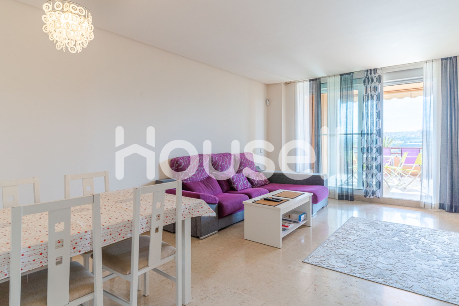 Condominium in Estepona, Andalusia 11714485