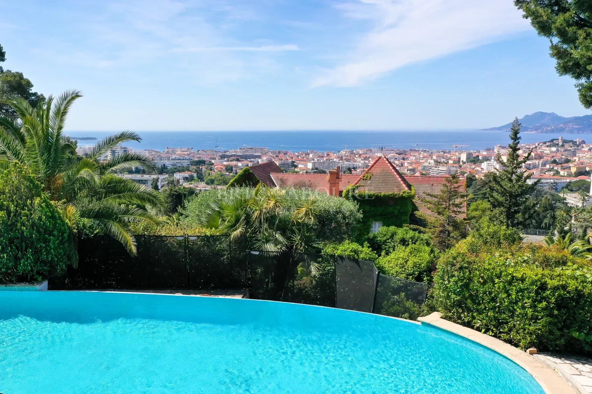 Haus im Cannes, Provence-Alpes-Côte d'Azur 11714574