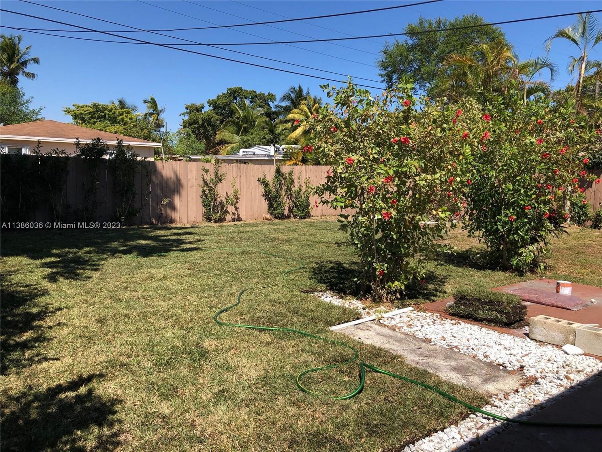 rumah dalam North Miami, Florida 11715646