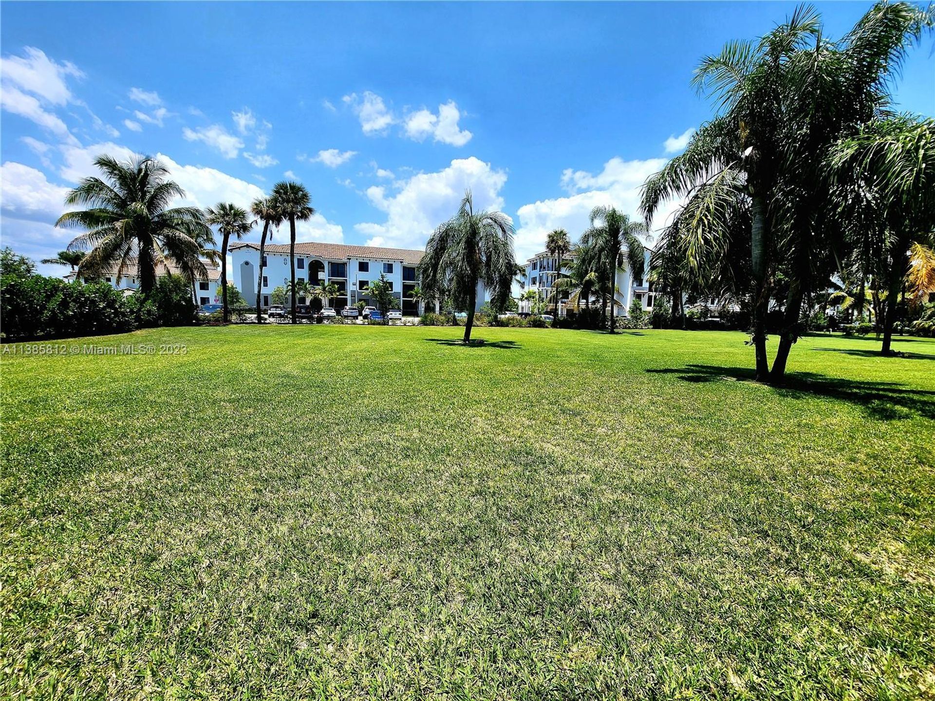 House in Boca Raton, Florida 11715660