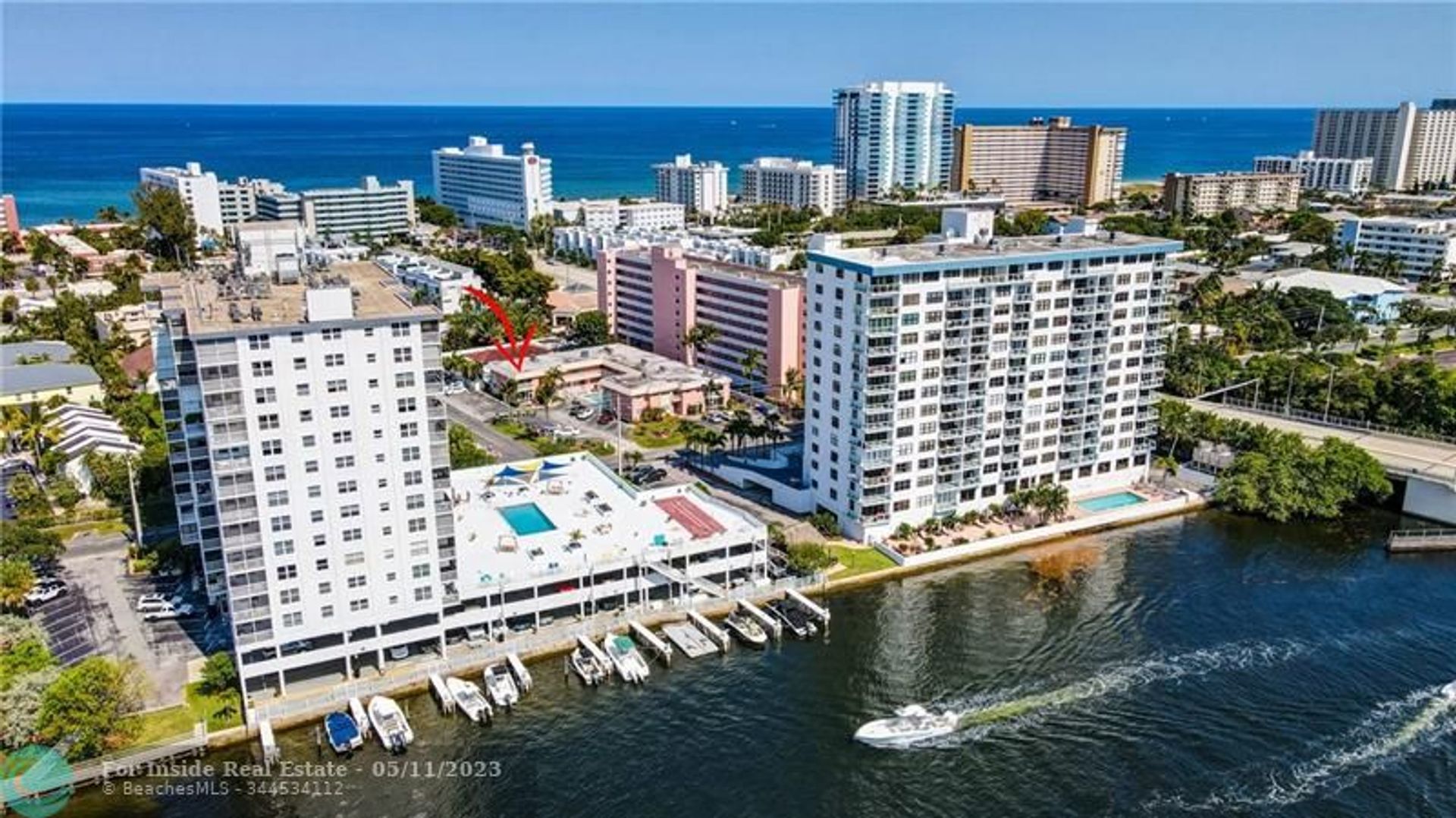 Condomínio no Pompano Beach, Florida 11715664