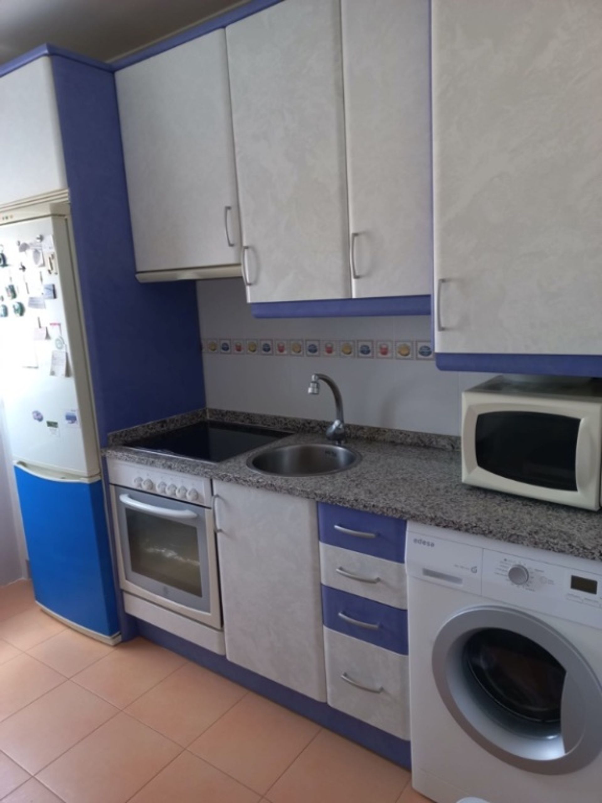 بيت في Venta de Baños, Castilla y León 11716742