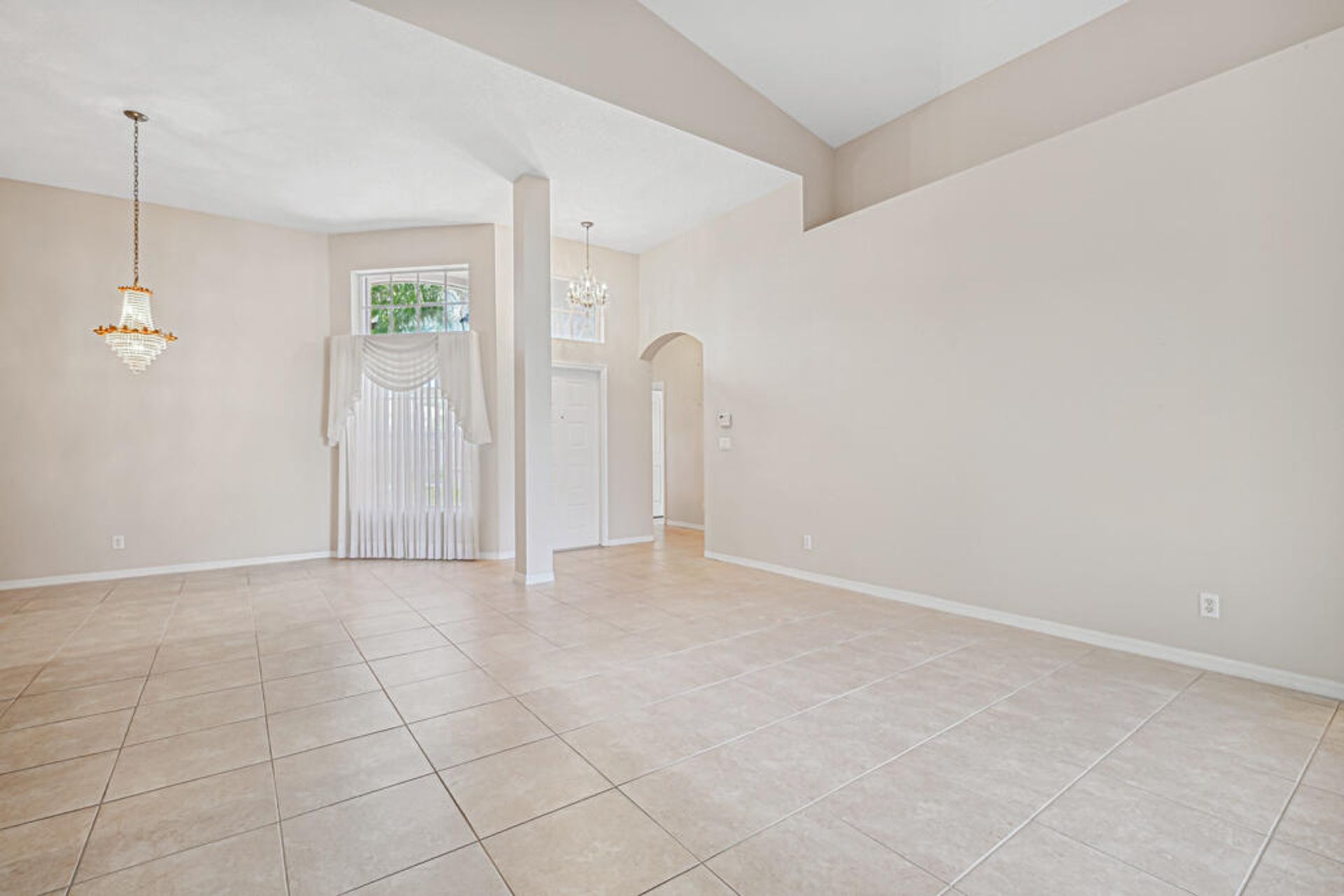 House in Boynton Beach, Florida 11717833