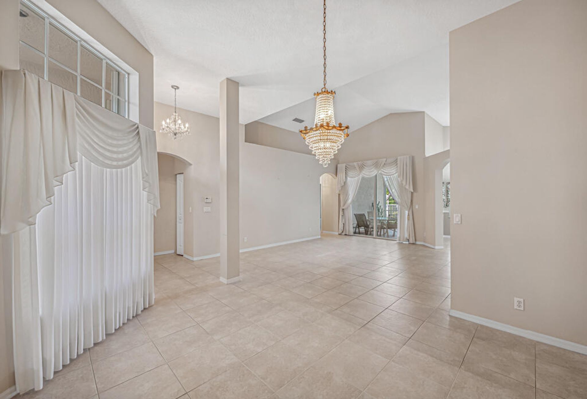 House in Boynton Beach, Florida 11717833