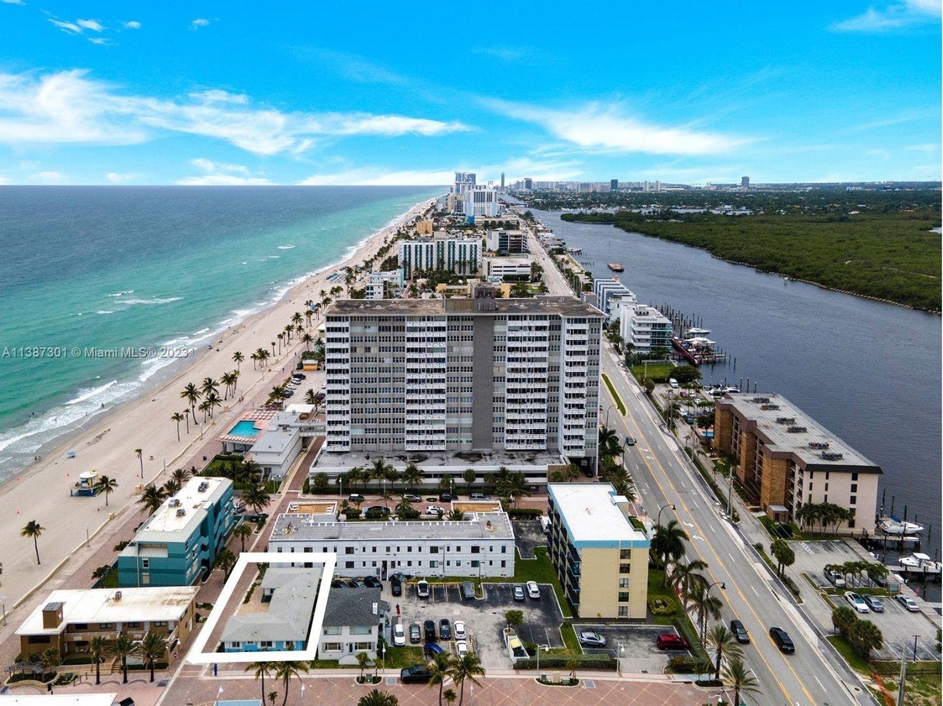 Hus i Hollywood, Florida 11718132