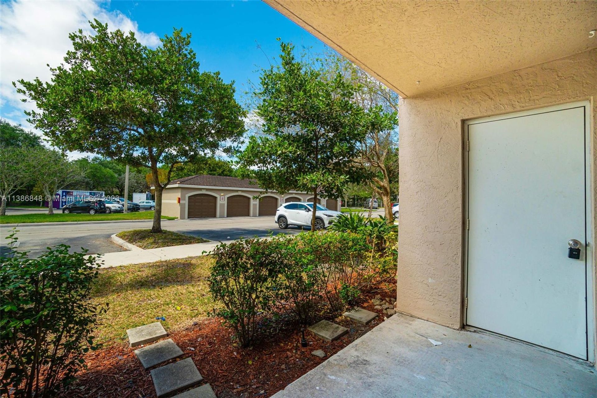 Кондоминиум в Coconut Creek, Florida 11720367