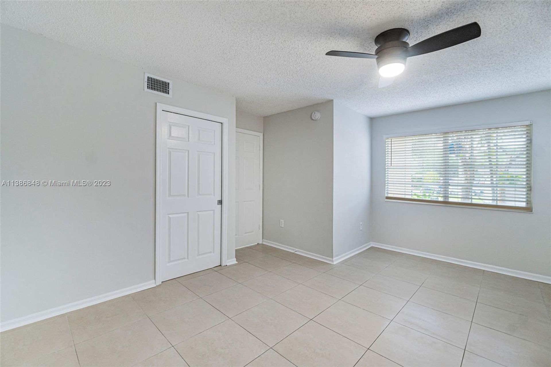 Кондоминиум в Coconut Creek, Florida 11720367