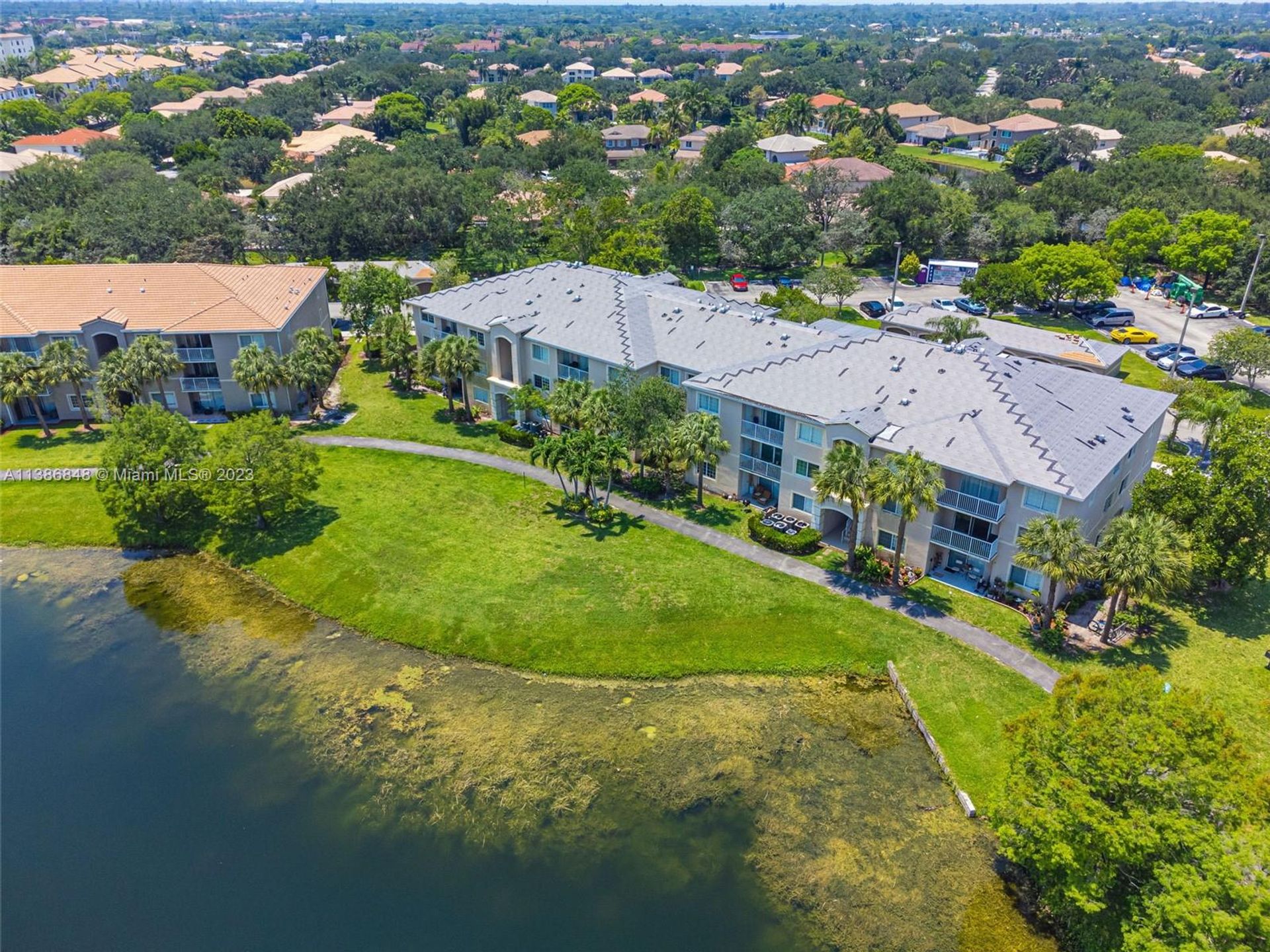 Кондоминиум в Coconut Creek, Florida 11720367