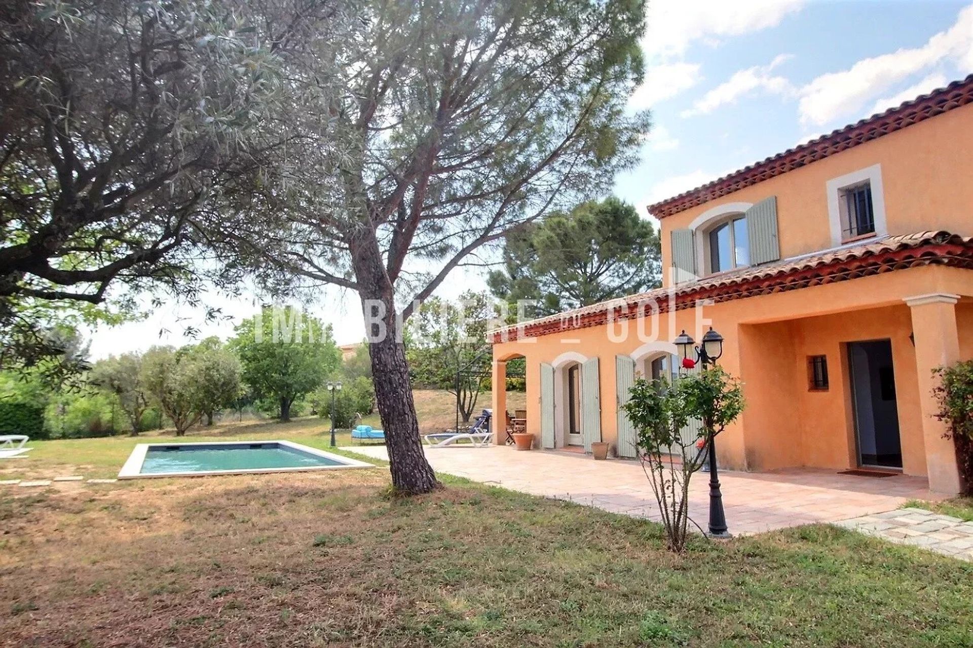 rumah dalam Les Camoins, Provence-Alpes-Cote d'Azur 11720438