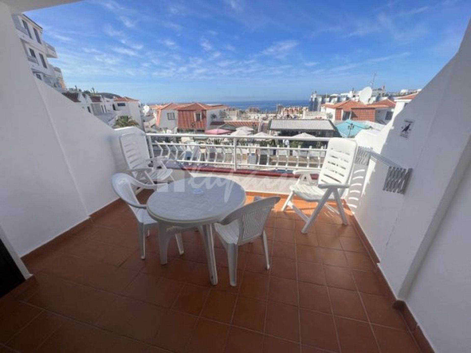 Condominium in Arona, Canarias 11720679