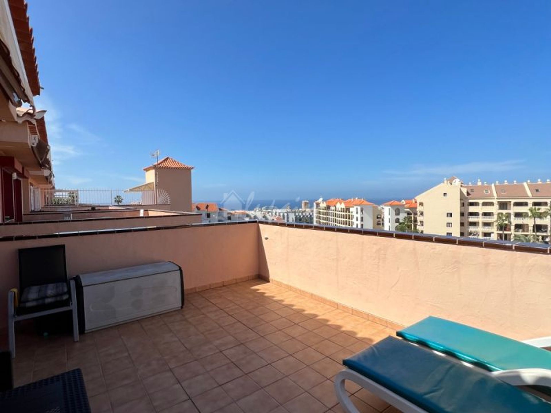 Condominium dans Los Cristianos, les îles Canaries 11720686