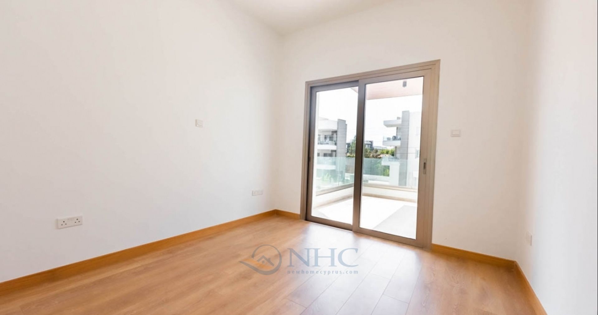 Condominium in Germasogeia, Limassol 11721128