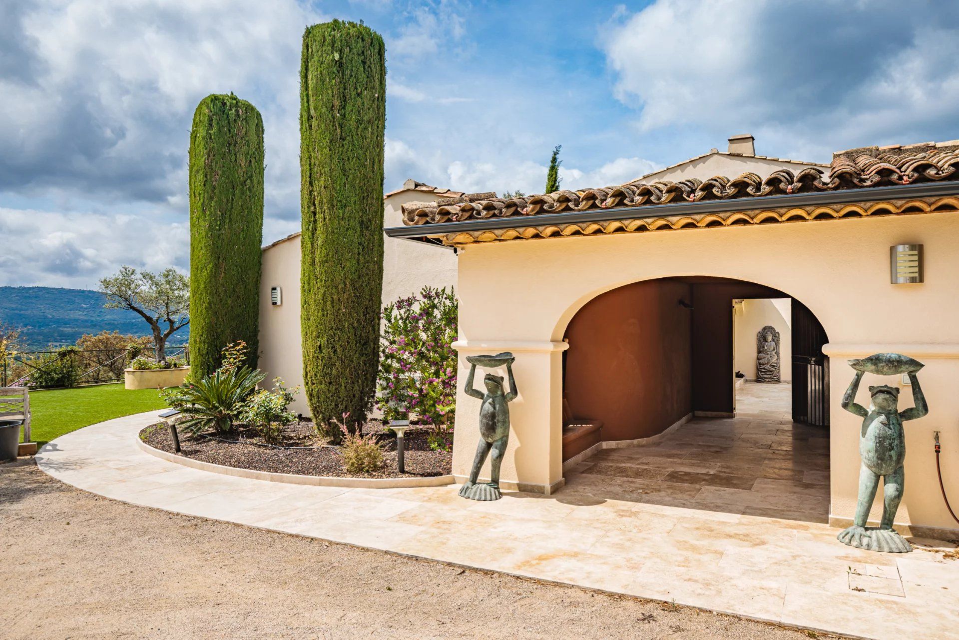 Hus i Le Plan-de-la-Tour, Provence-Alpes-Côte d'Azur 11722174